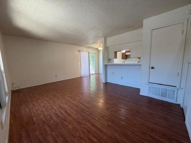 1103 Marlton ST, San Marcos, TX 78666 photo 4