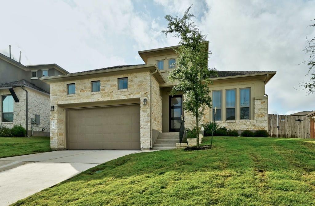 6725 Denia DR, Austin, TX 78739 photo 2