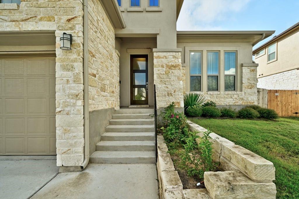 6725 Denia DR, Austin, TX 78739 photo 3