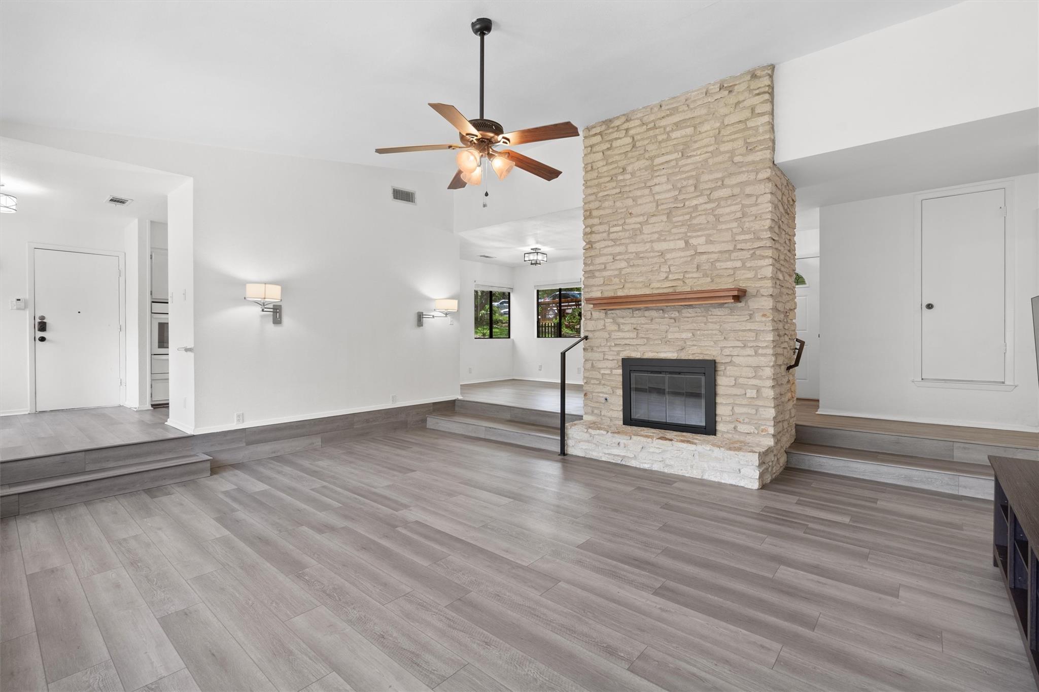 3602 Serena Woods CT, Austin, TX 78759 photo 5
