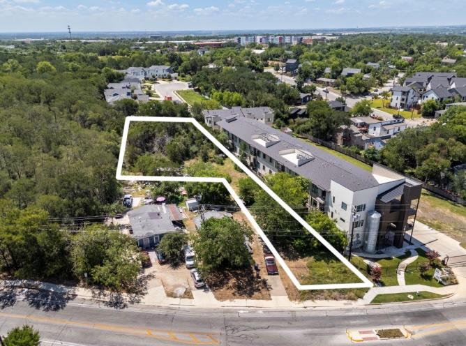 1813 Webberville RD, Austin, TX 78721 photo 3