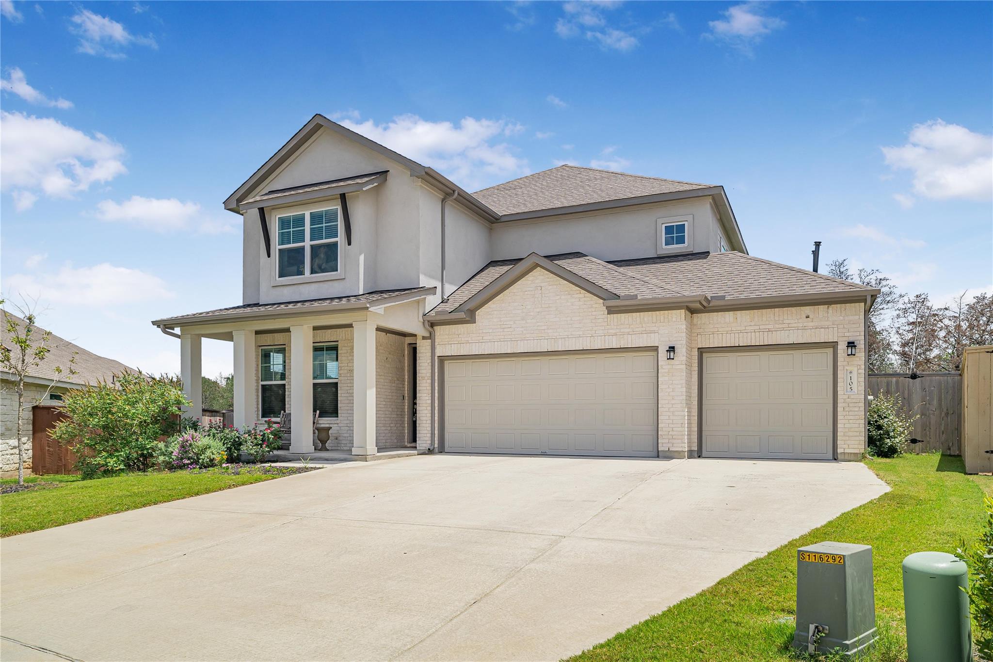 105 Salado Creek TRL, Bastrop, TX 78602 photo 3