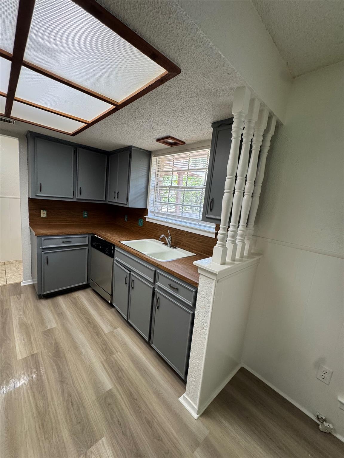 1309 Radam CIR, Austin, TX 78745 photo 5