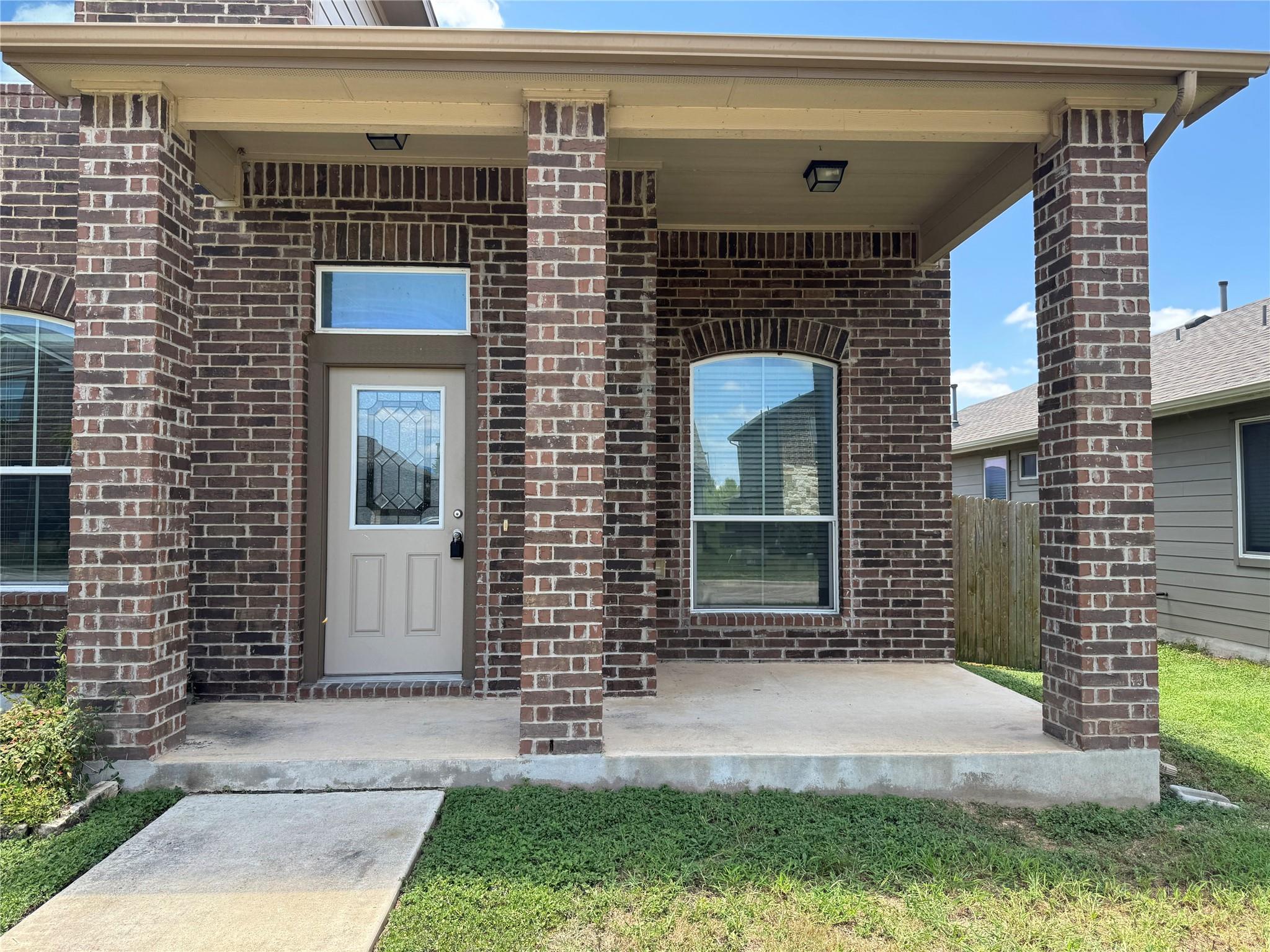 133 Flatland TRL, San Marcos, TX 78666 photo 2