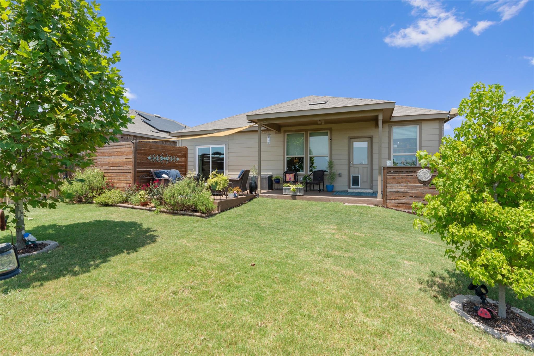1941 T H Johnson DR, Taylor, TX 76574 photo 5