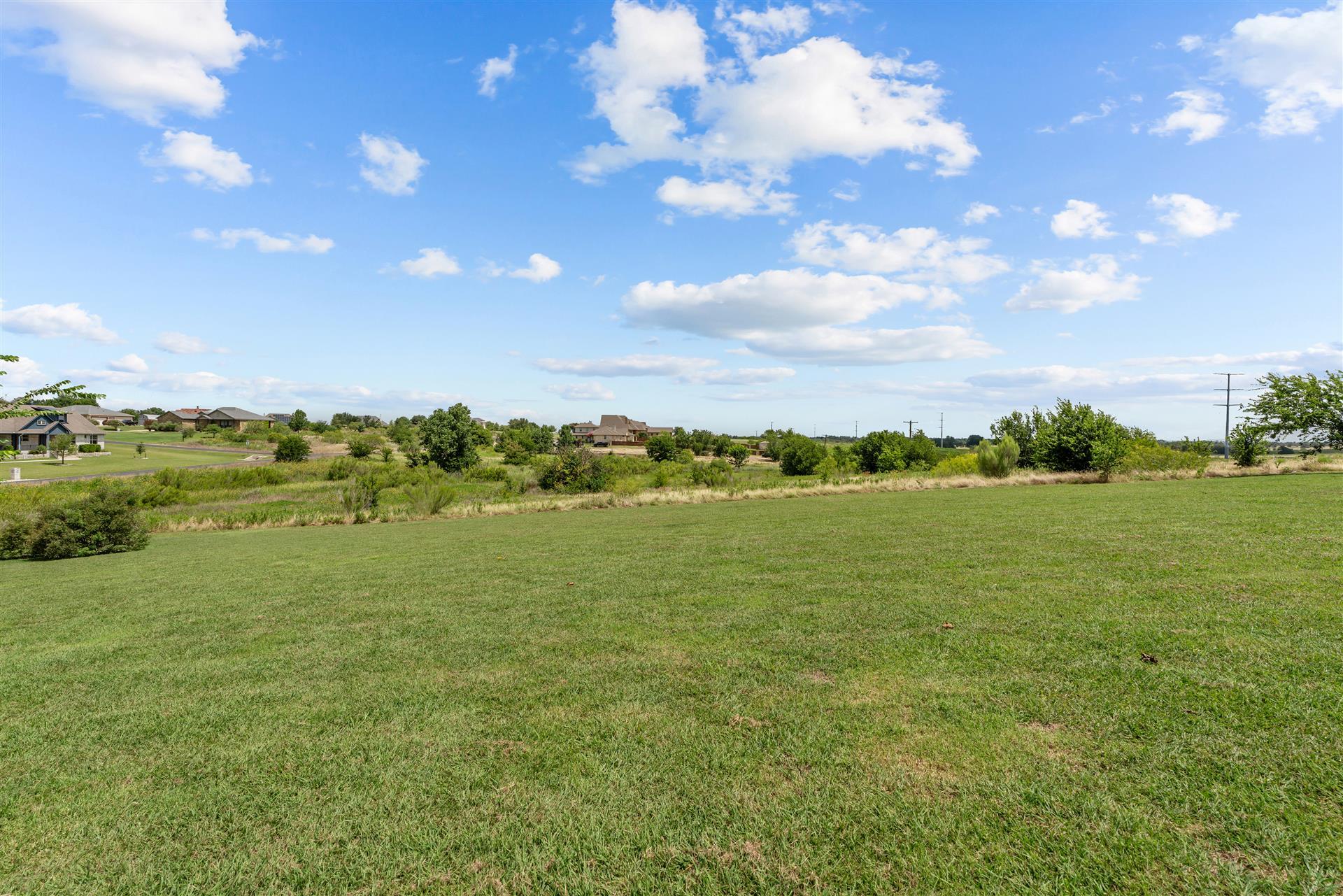 120 Apache PASS, Hutto, TX 78634 photo 5
