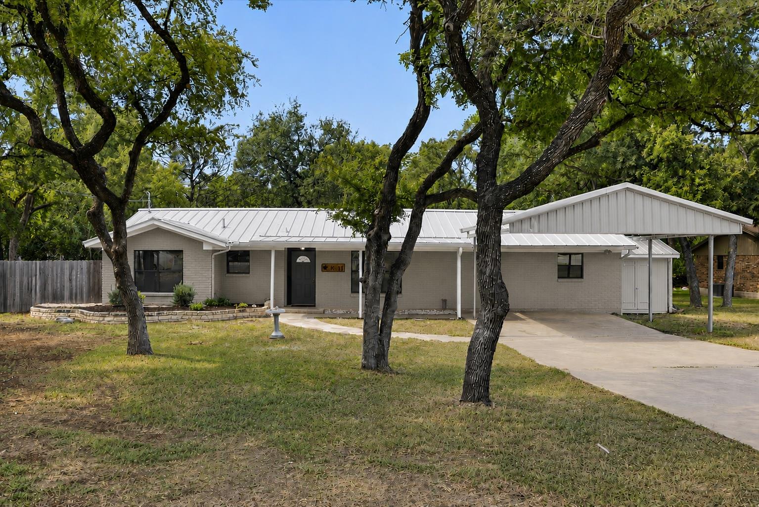 1011 Serenada DR, Georgetown, TX 78628 photo 3