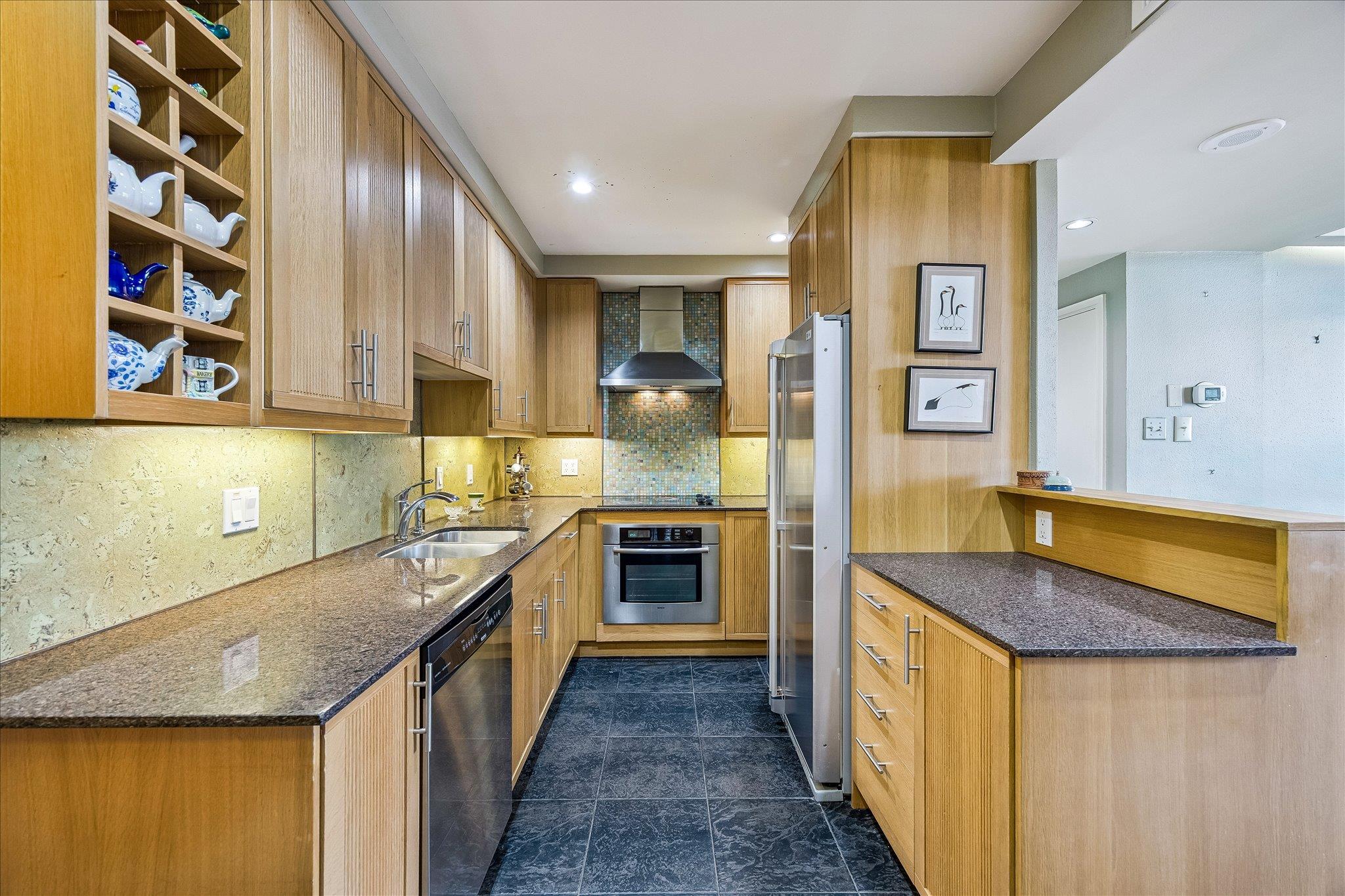 Cambridge Condo Amd