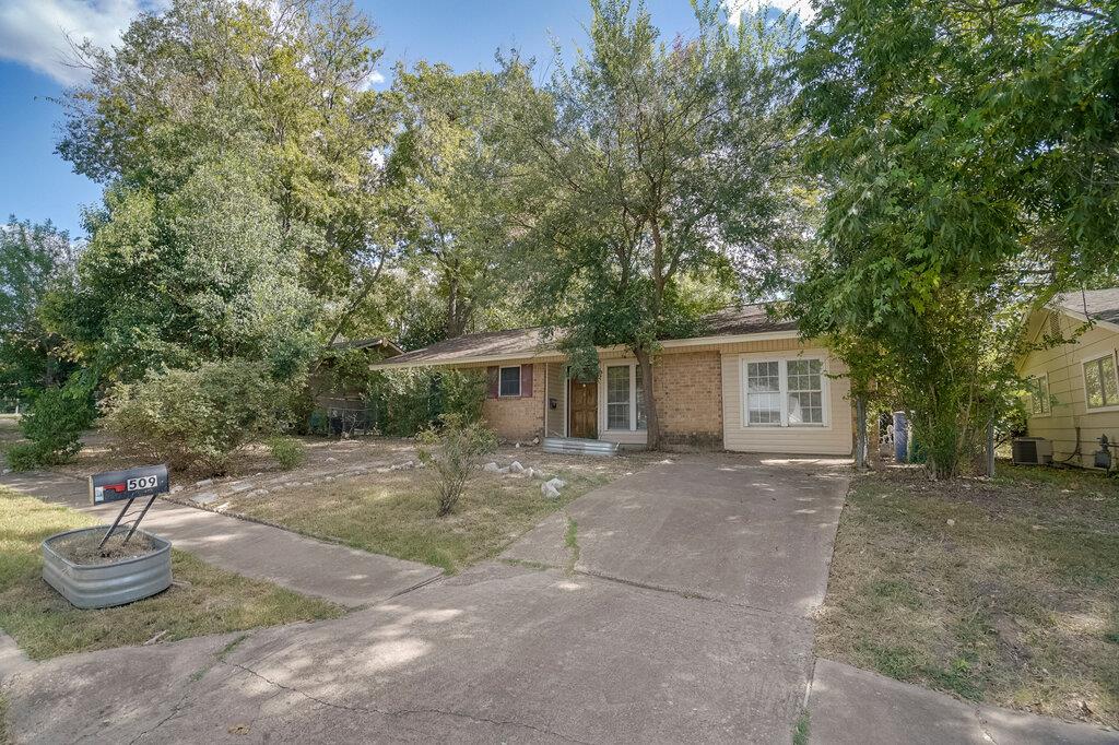 509 Treys WAY, Austin, TX 78745 photo 2