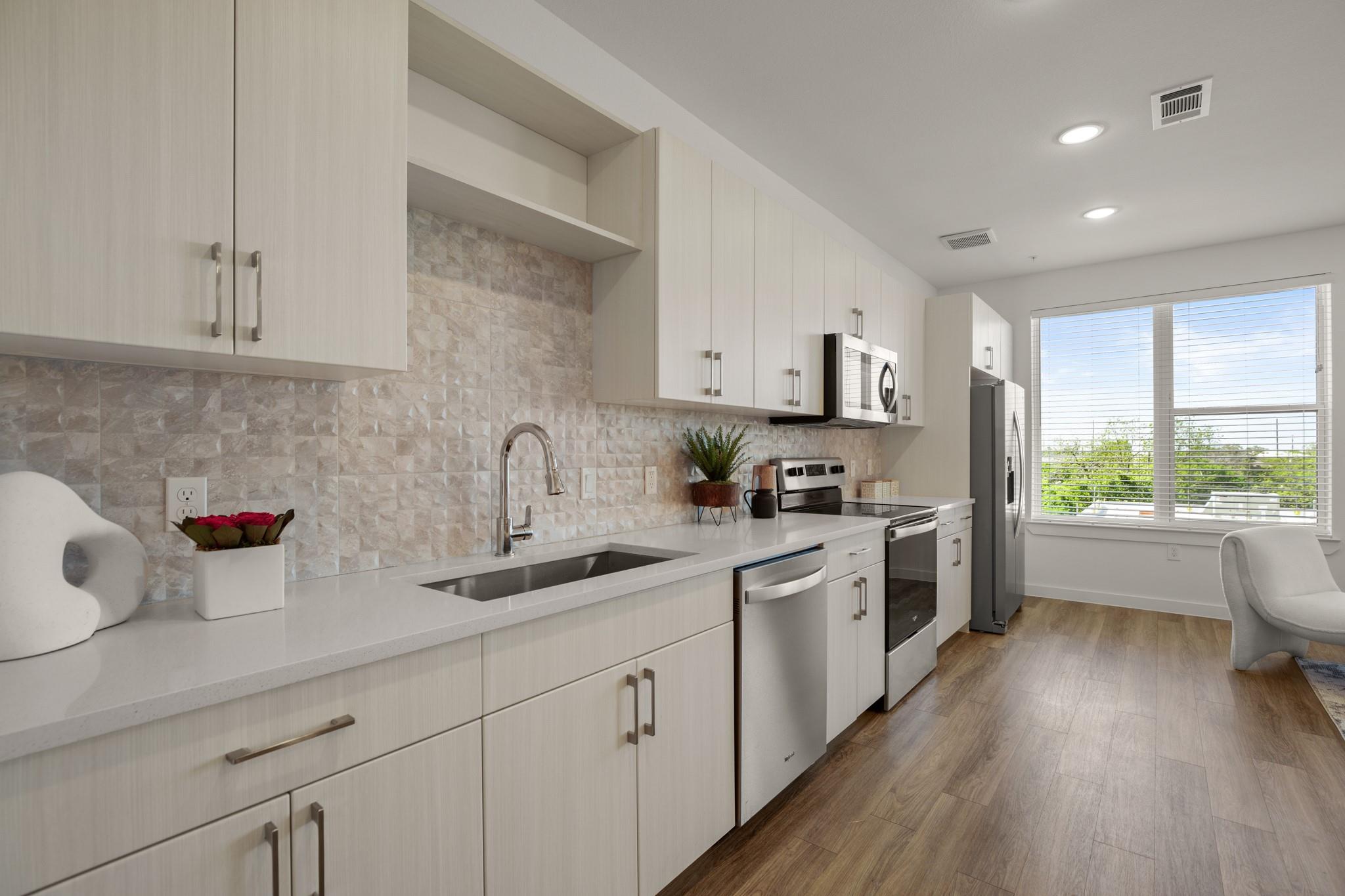 6324 Lamar BLVD #313, Austin, TX 78752 photo 3