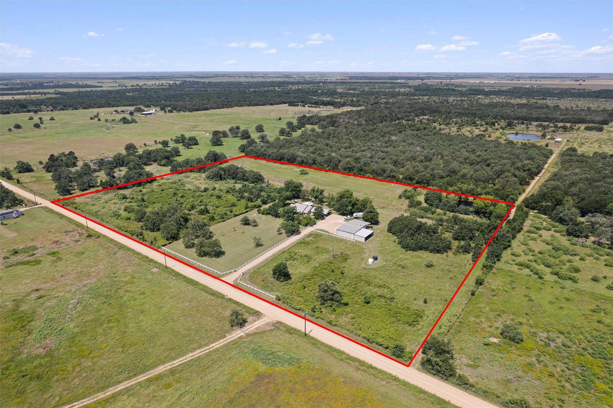 1172 County Road 418, Thorndale, TX 76577 photo 2