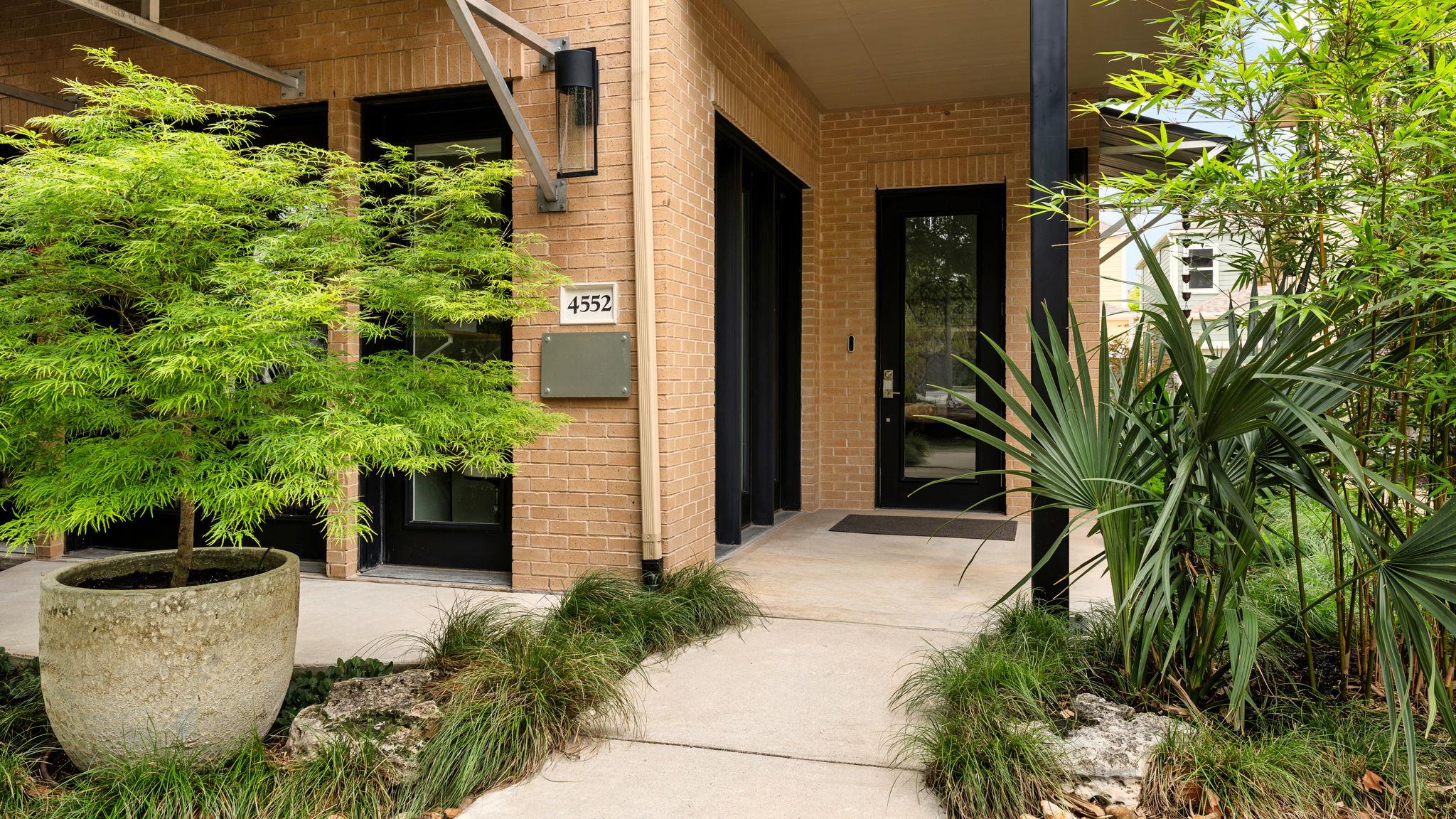 4552 Page ST, Austin, TX 78723 photo 3
