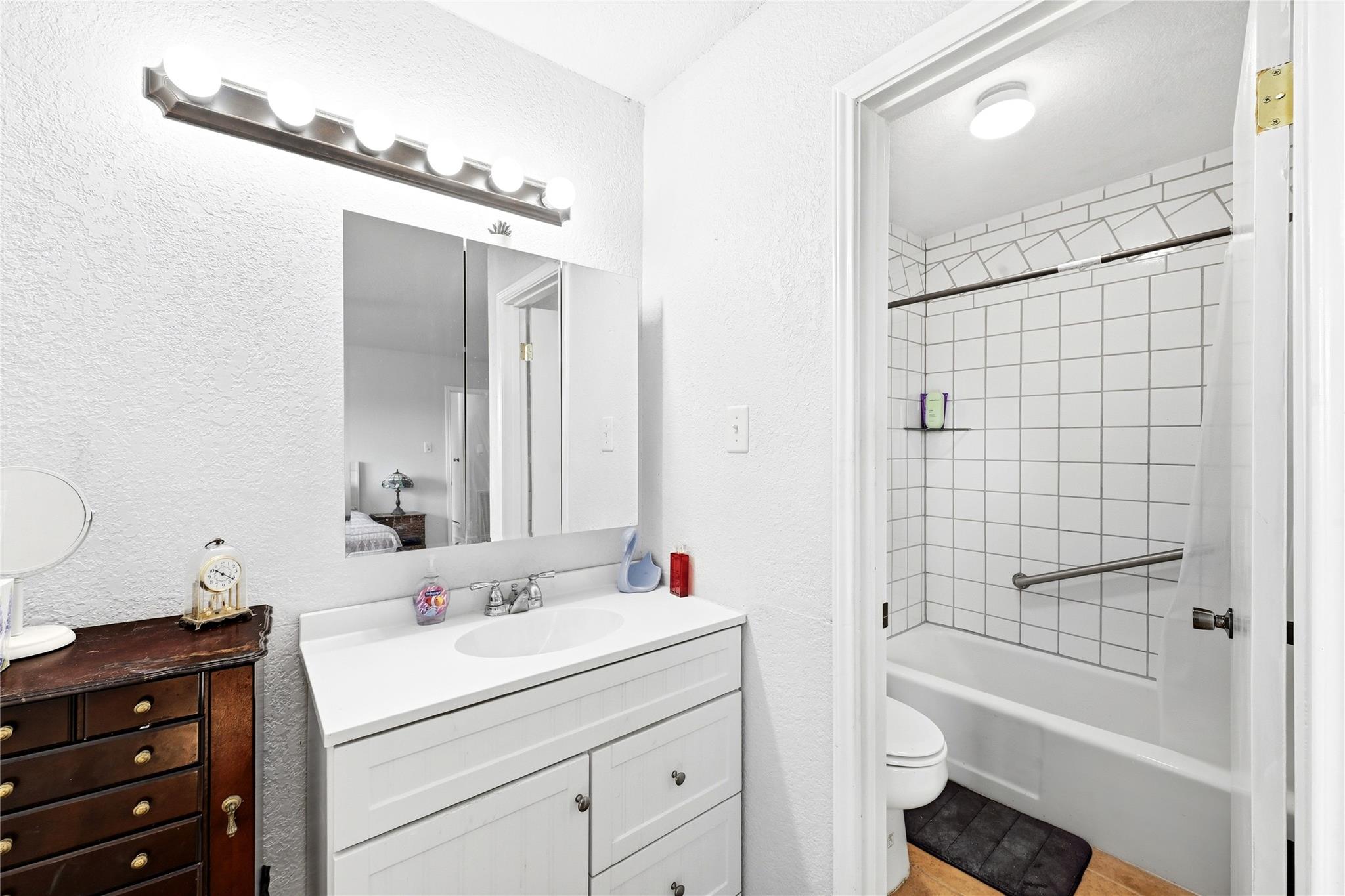 311 Salt Lake RD, Luling, TX 78648 photo 5
