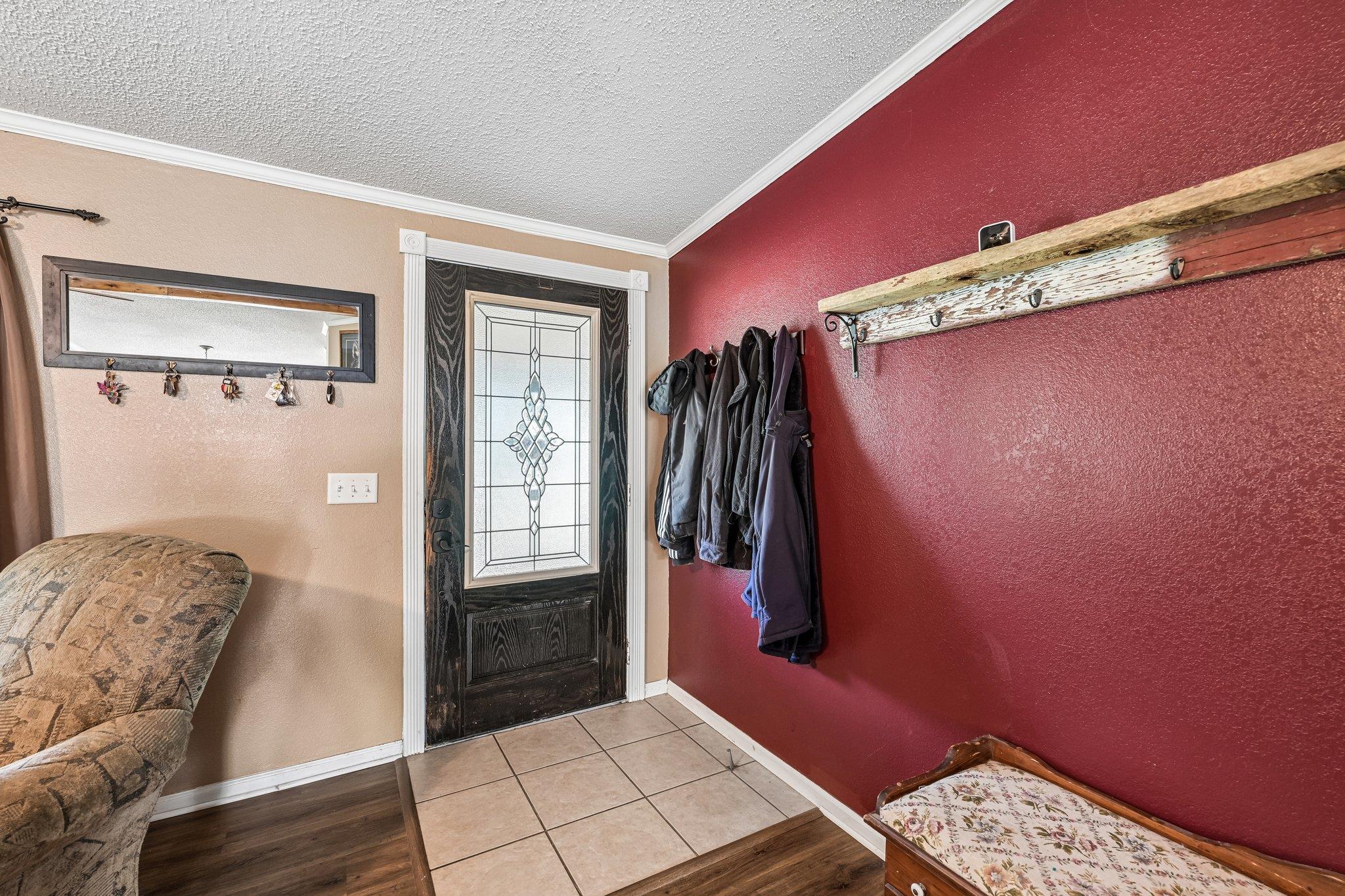 541 Hidden Oaks DR, Elgin, TX 78621 photo 4