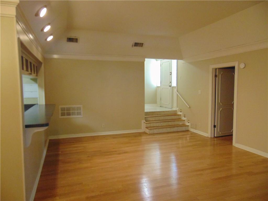 2516 Enfield RD #101, Austin, TX 78703 photo 4