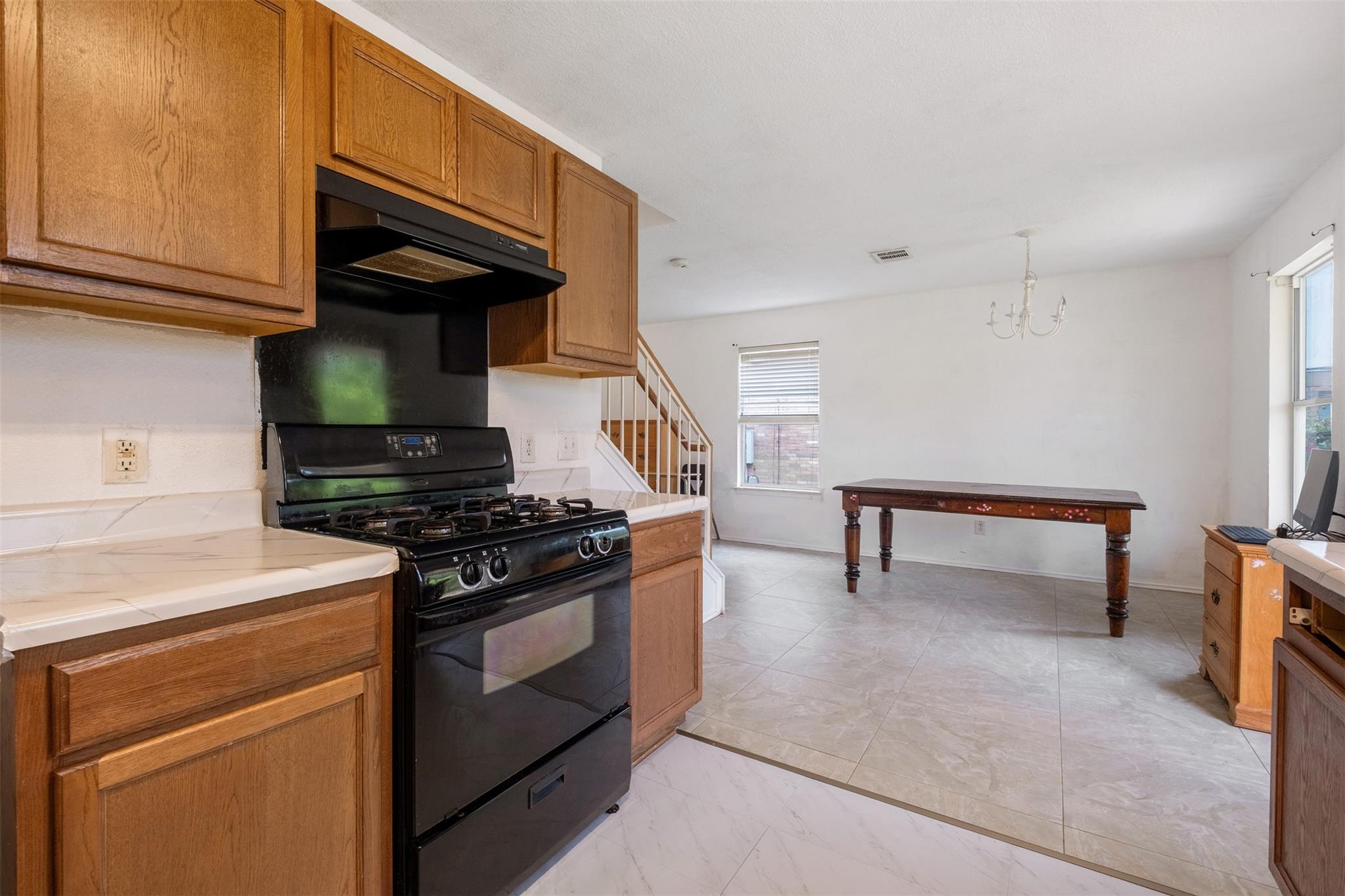800 Rubles CT, Leander, TX 78641 photo 2
