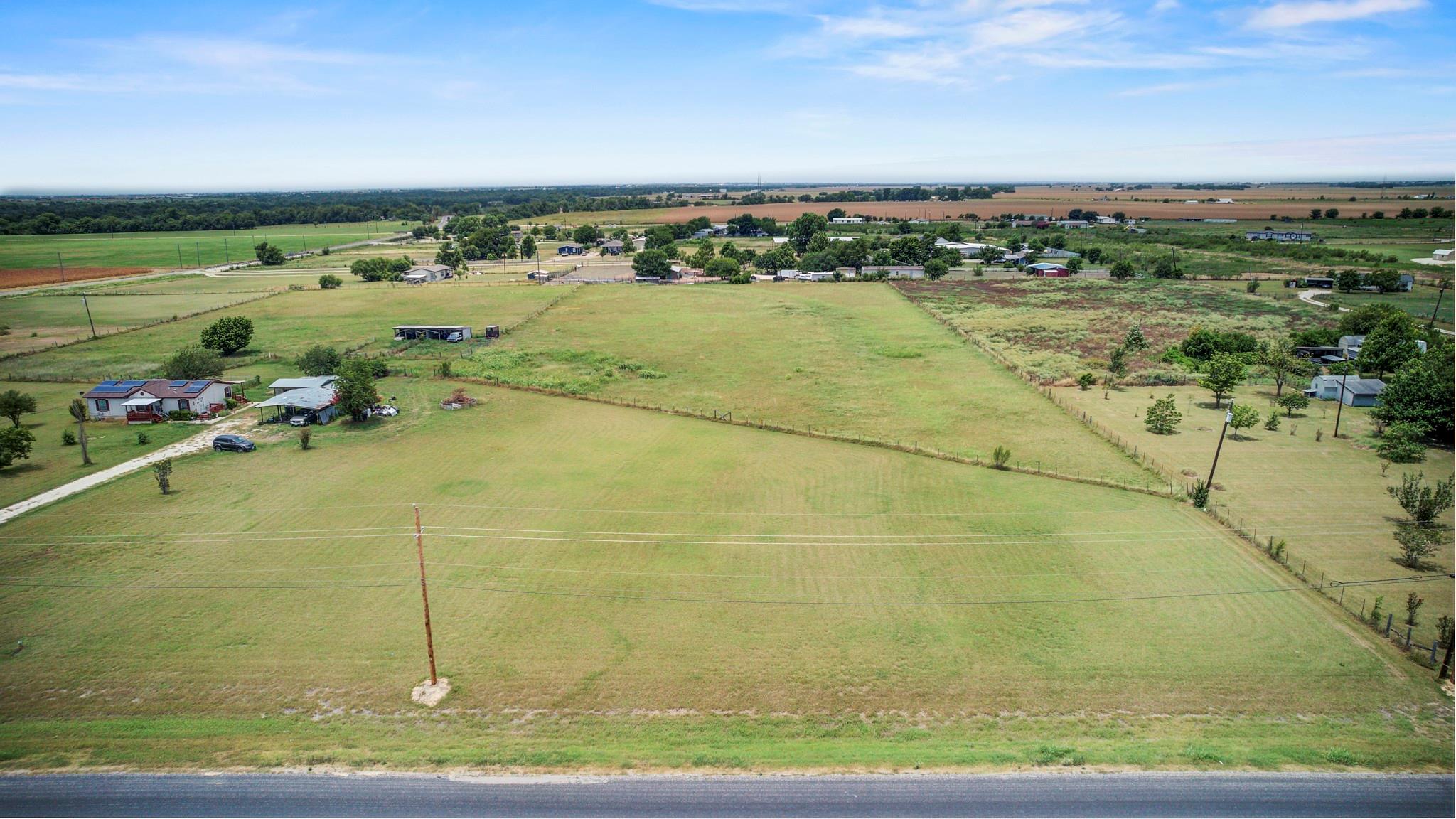 4980 County Road 406 RD, Taylor, TX 76574 photo 3