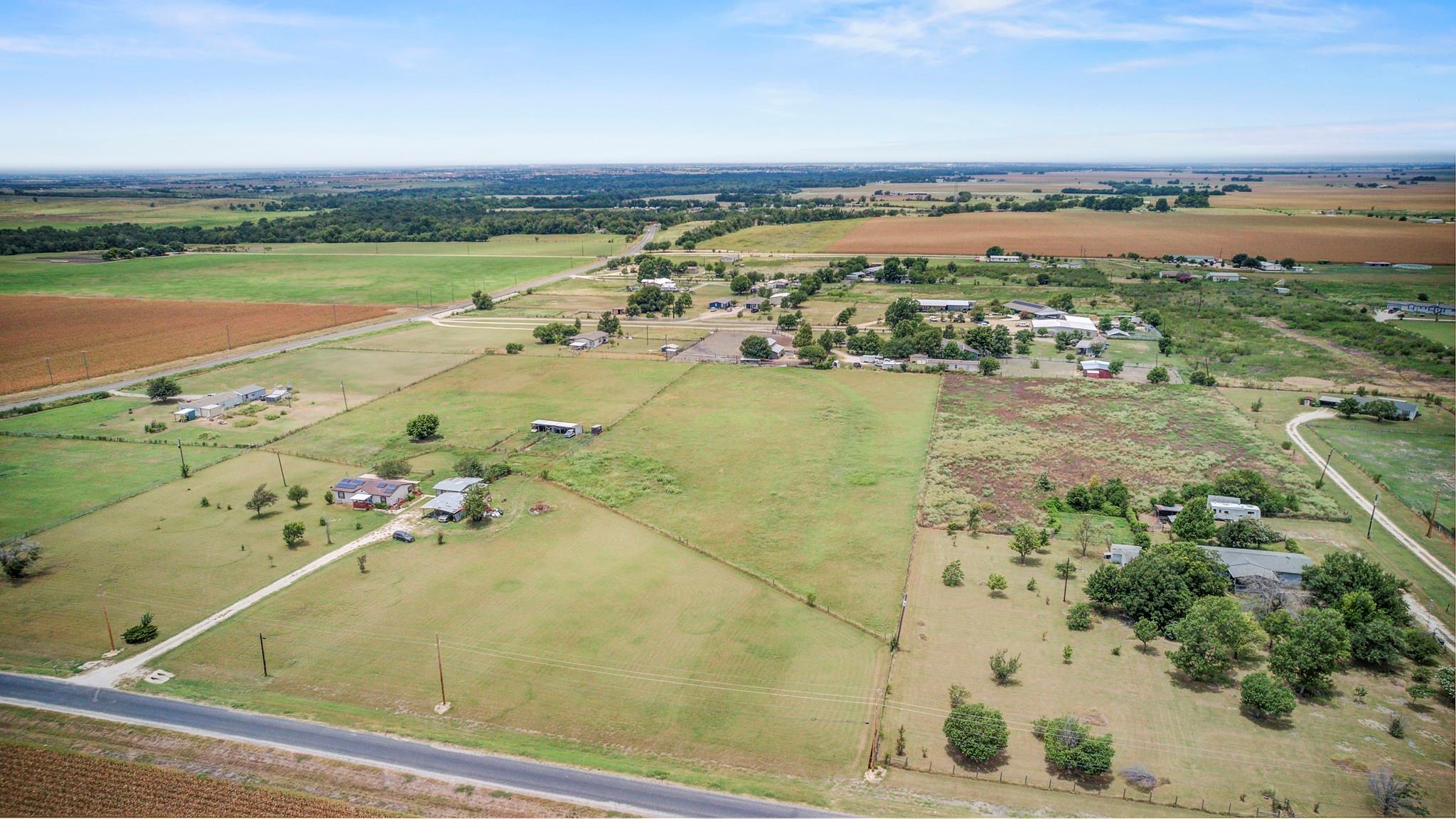 4980 County Road 406 RD, Taylor, TX 76574 photo 5