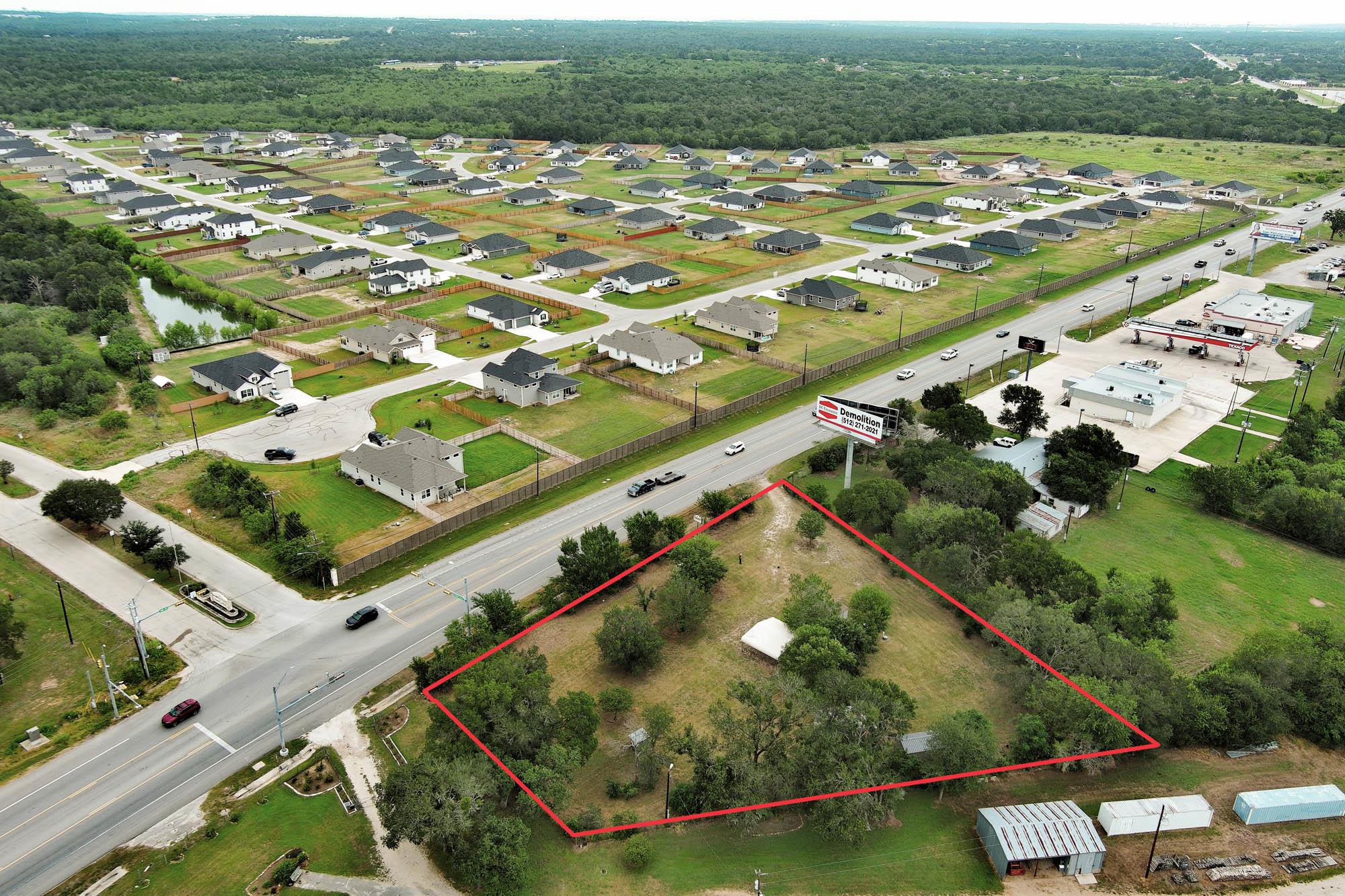 901 State Highway 21 Highway, Cedar Creek, TX 78612 photo 4