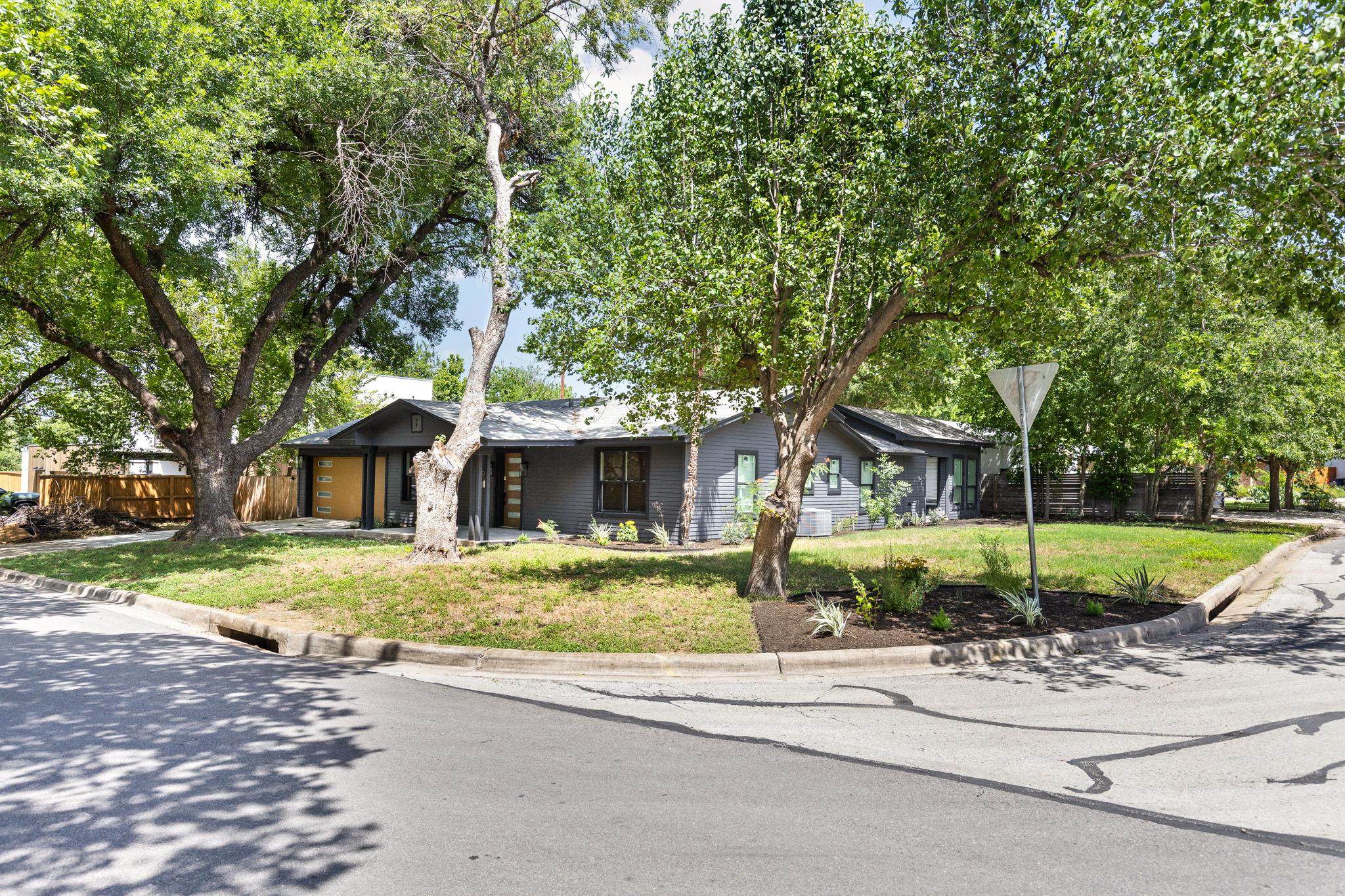 2605 Friar Tuck LN, Austin, TX 78704 photo 5