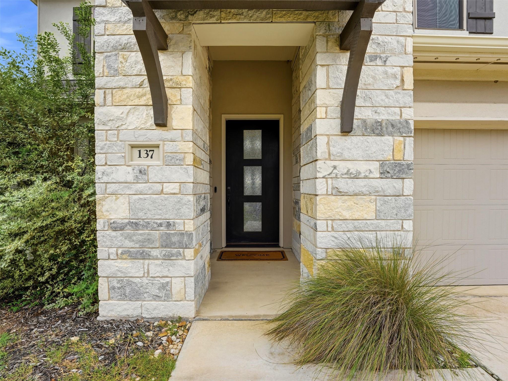 137 Night Bloom PATH, Liberty Hill, TX 78642 photo 4