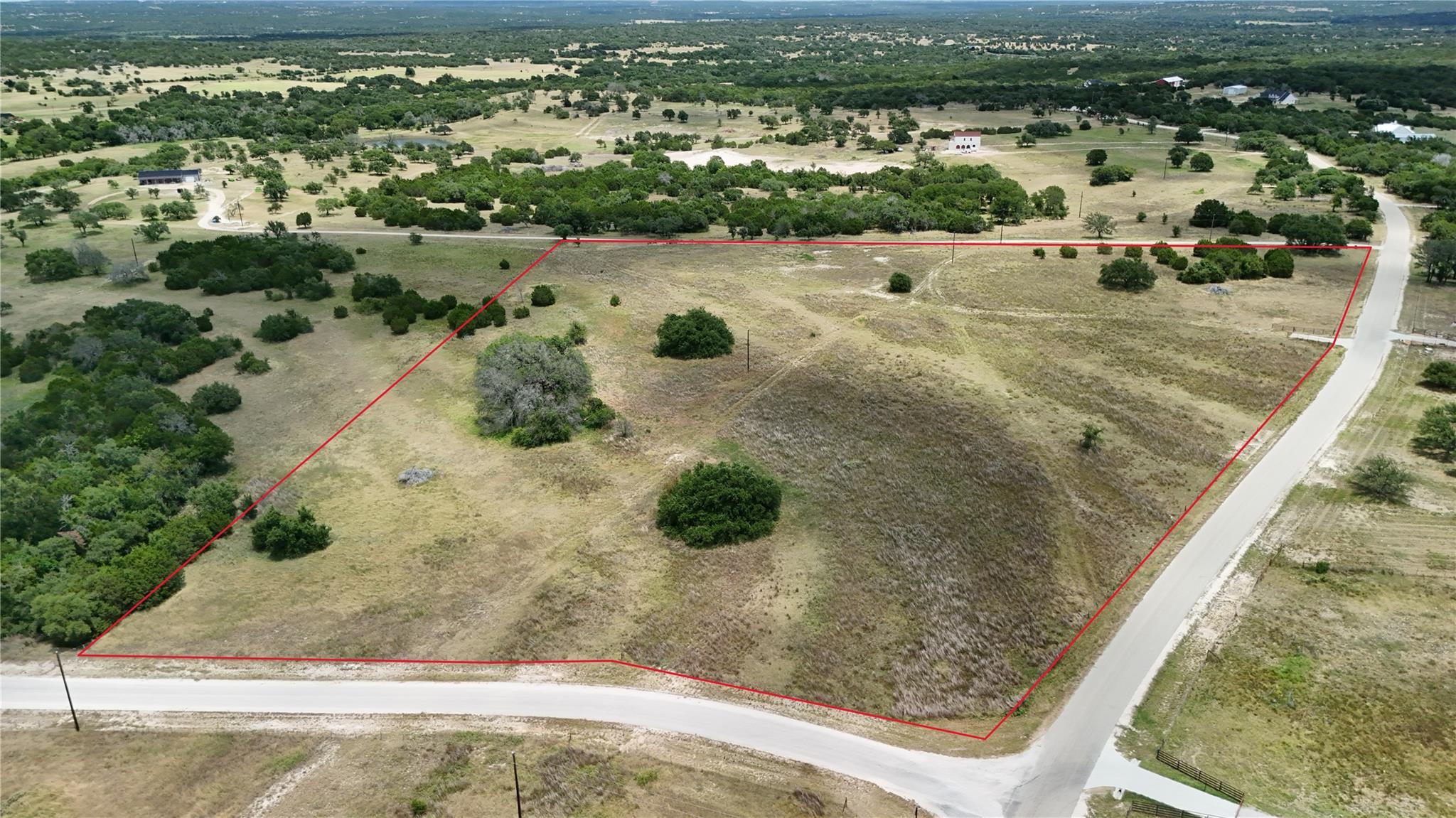 266 Miller Creek BLF, Briggs, TX 78608 photo 2