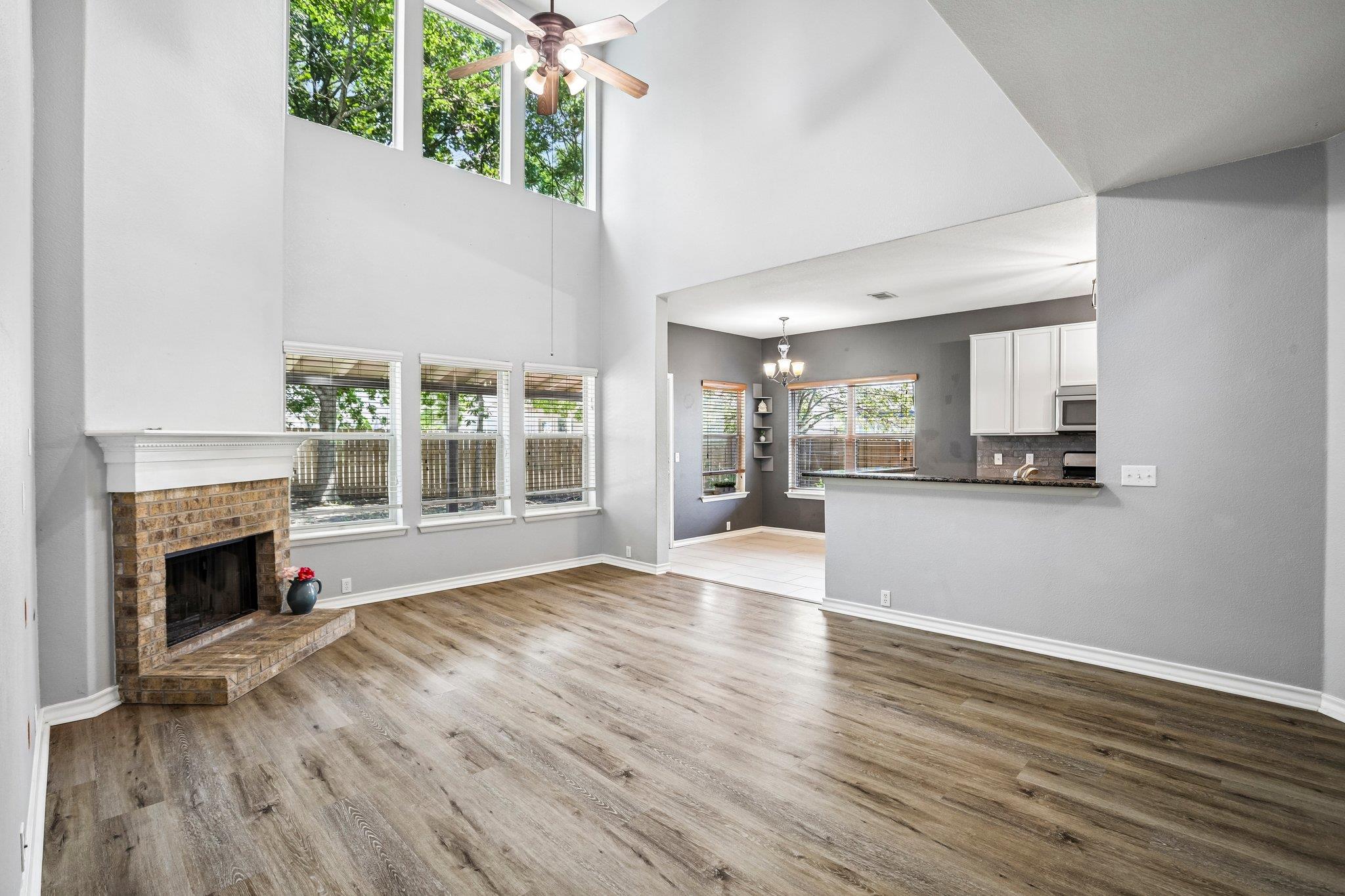 2821 Purple Thistle DR, Pflugerville, TX 78660 photo 4
