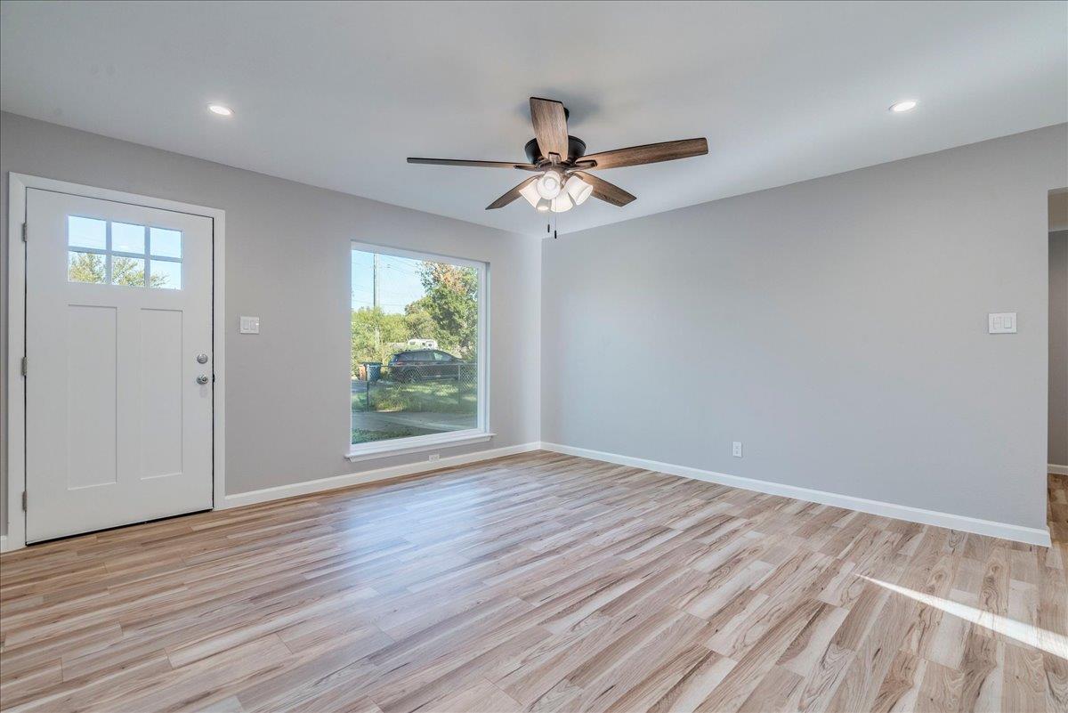 5201 Calais CT, Austin, TX 78745 photo 3