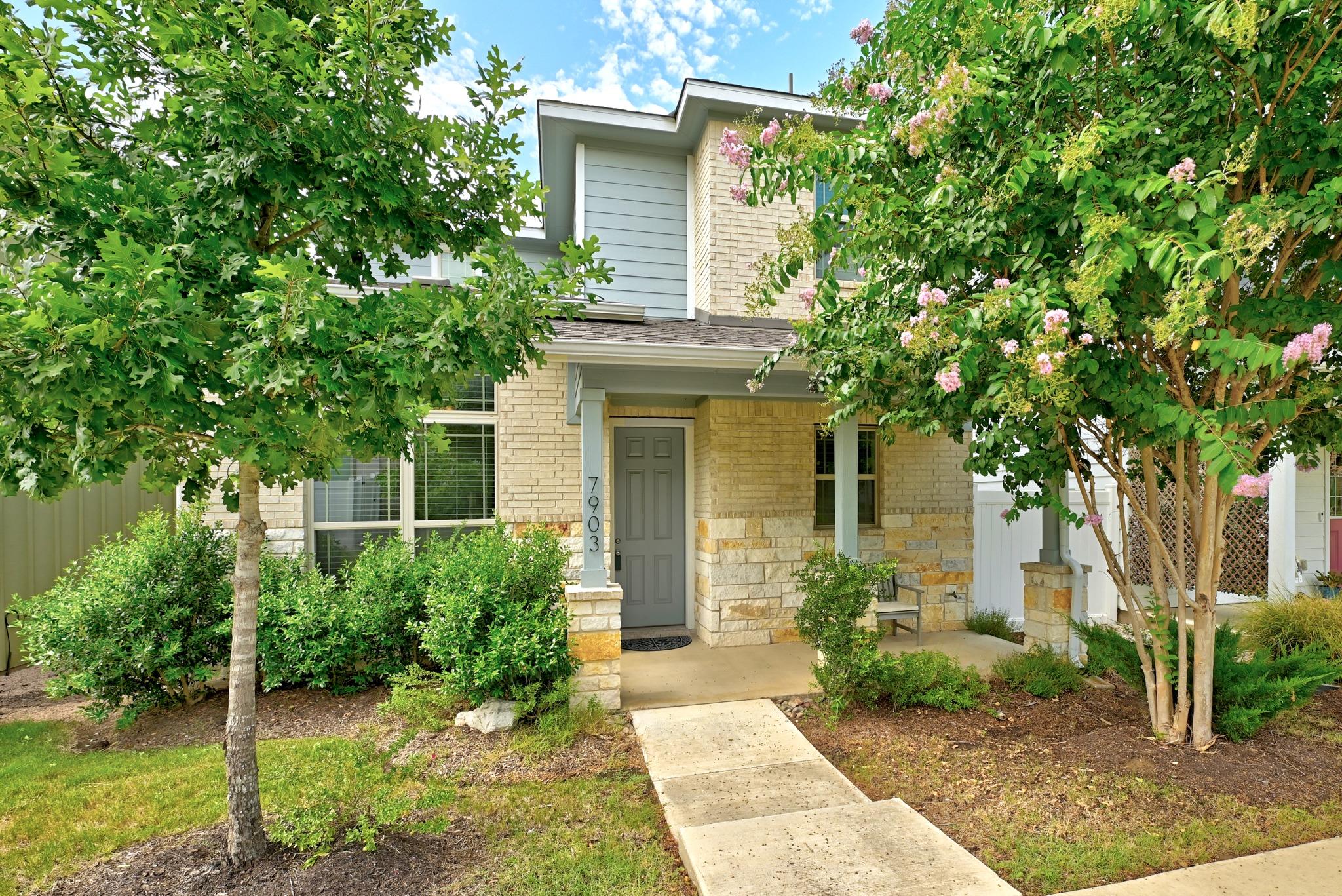 7903 Sutcliffe DR, Austin, TX 78744 photo 2