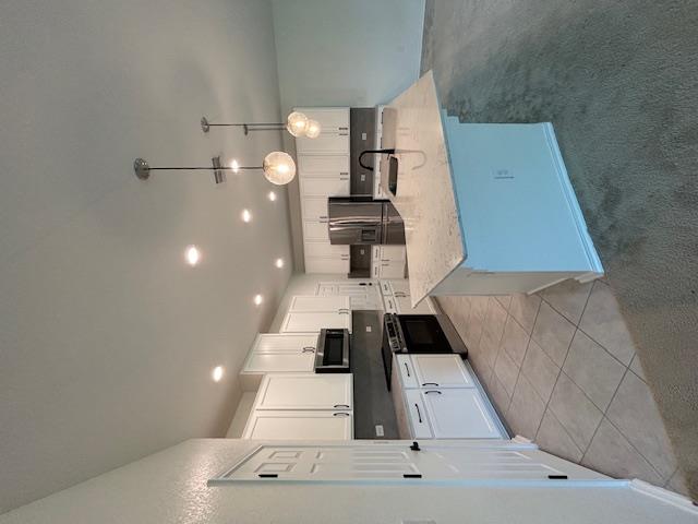 7925 Crystalbrook, Austin, TX 78724 photo 4