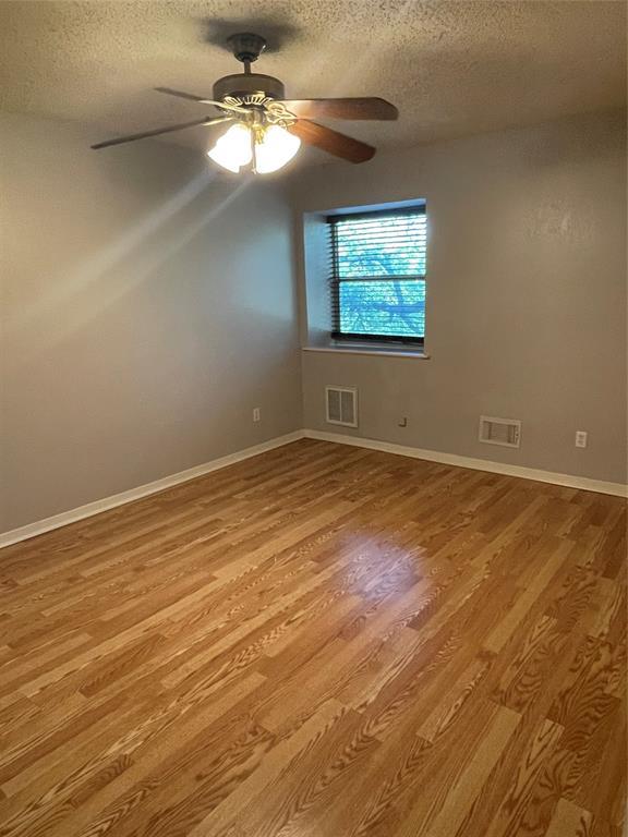 2304 Barton Village CIR #104, Austin, TX 78704 photo 5