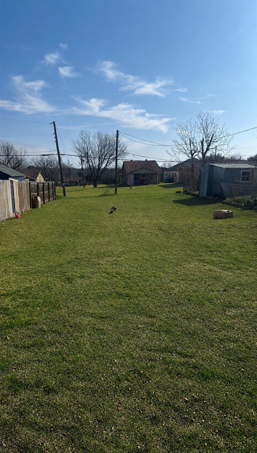 708 Washburn ST, Taylor, TX 76574 photo 3