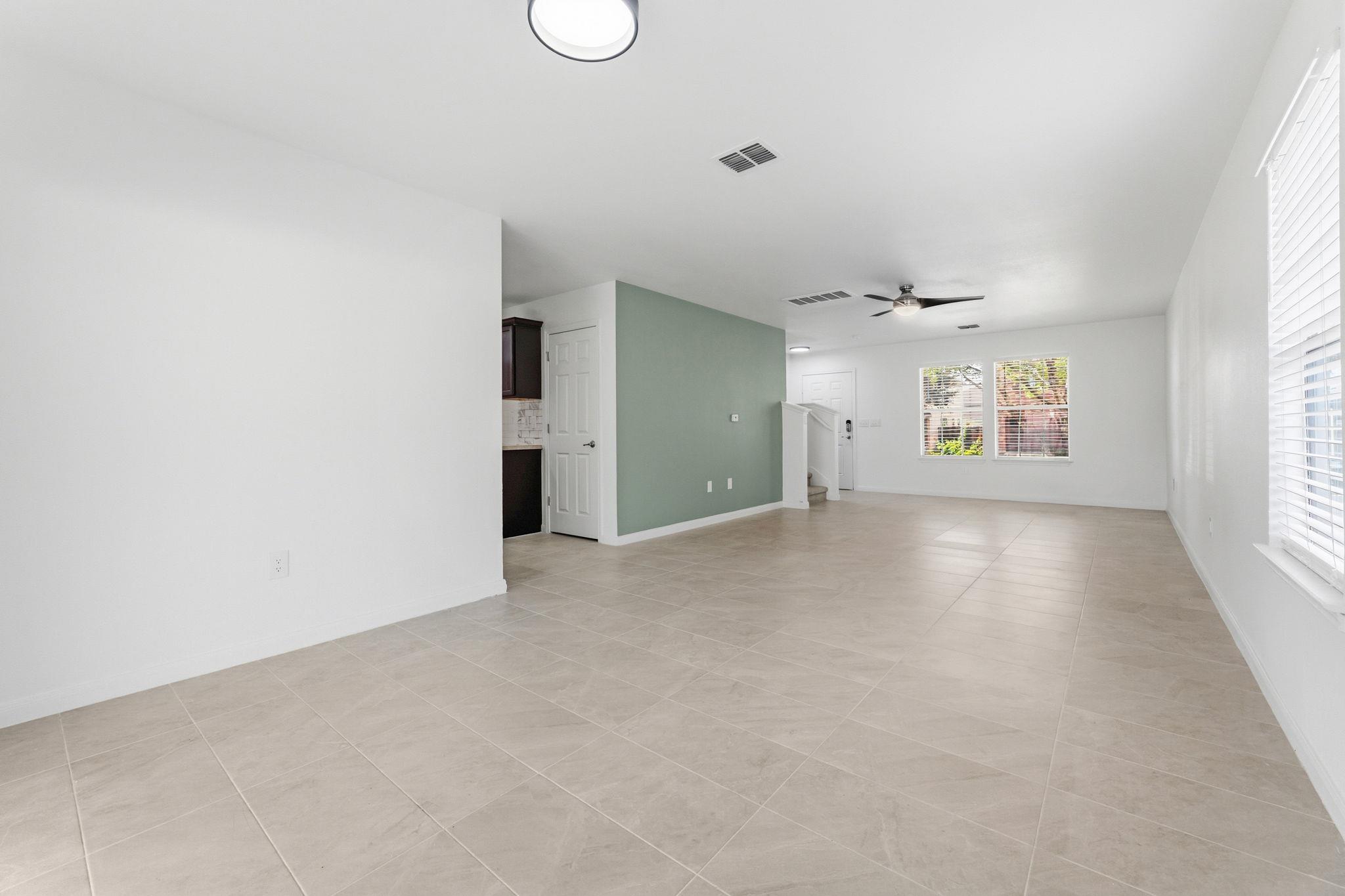 5008 Irvine LN, Del Valle, TX 78617 photo 5