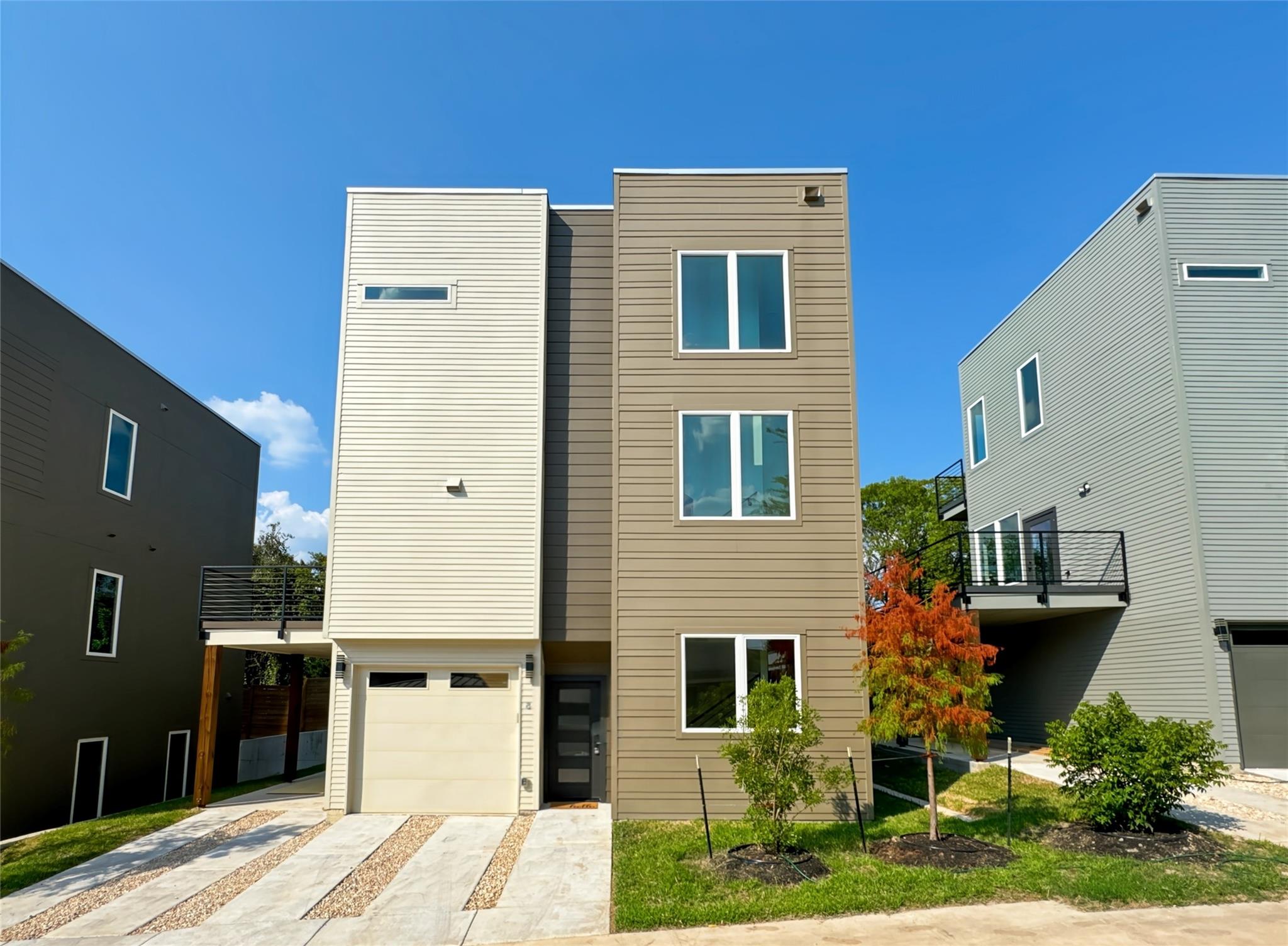 2309 Montopolis DR #8, Austin, TX 78741 photo 2