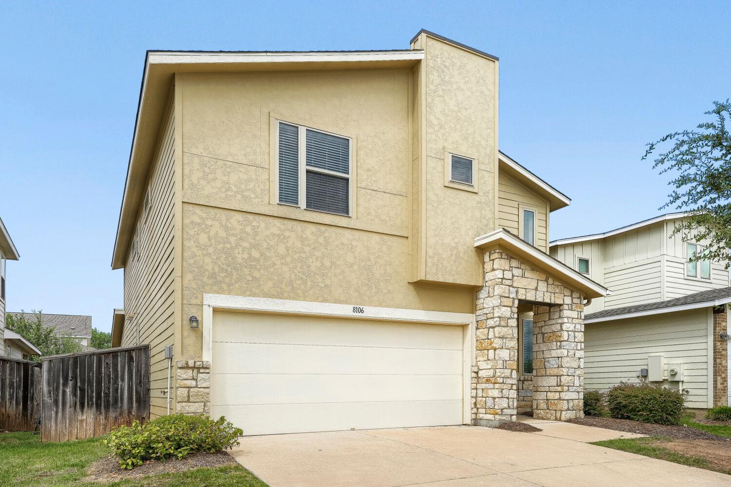 8106 Dampton LN, Austin, TX 78744 photo 3