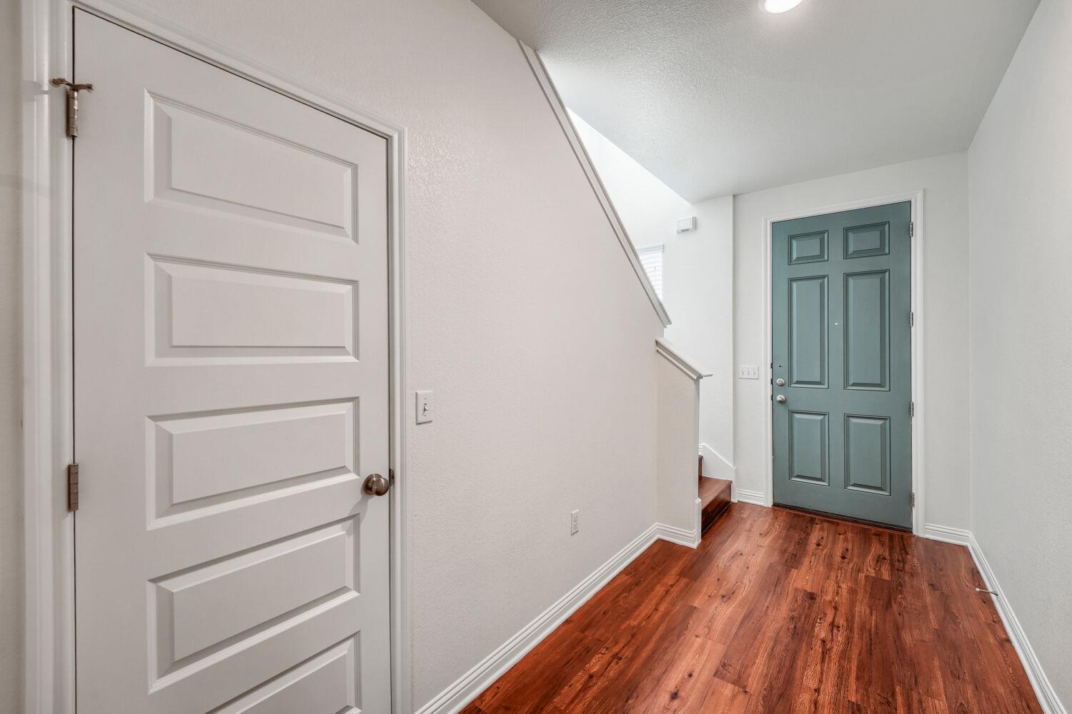 8106 Dampton LN, Austin, TX 78744 photo 5
