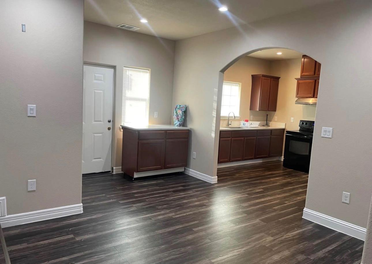 10342 Doyle RD #2C, Del Valle, TX 78617 photo 2