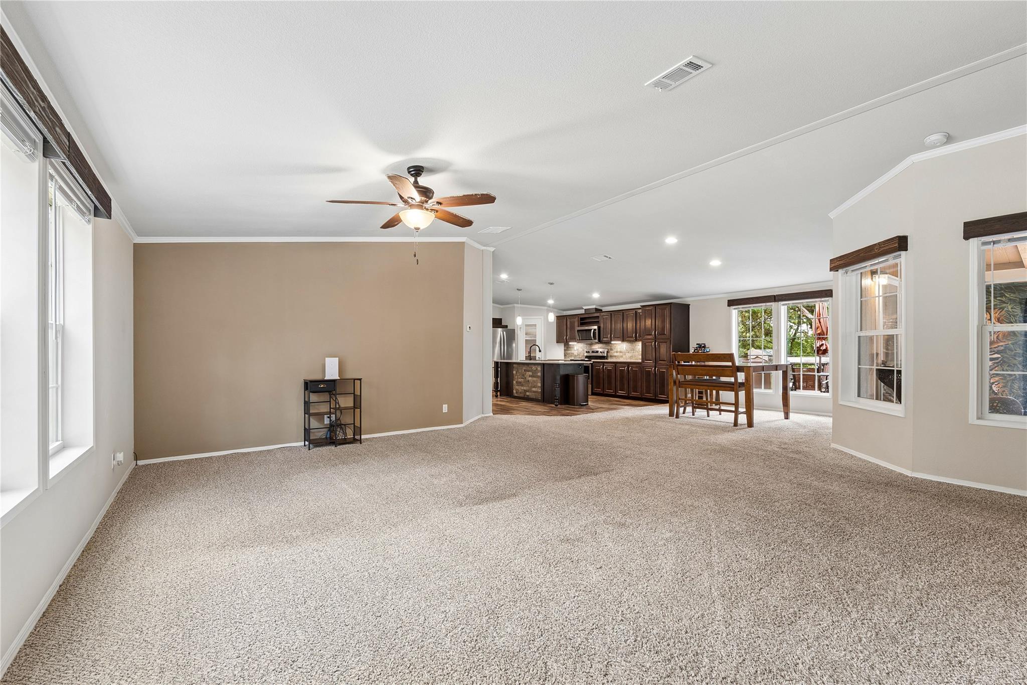1024 Sand Hills RD, Red Rock, TX 78662 photo 5