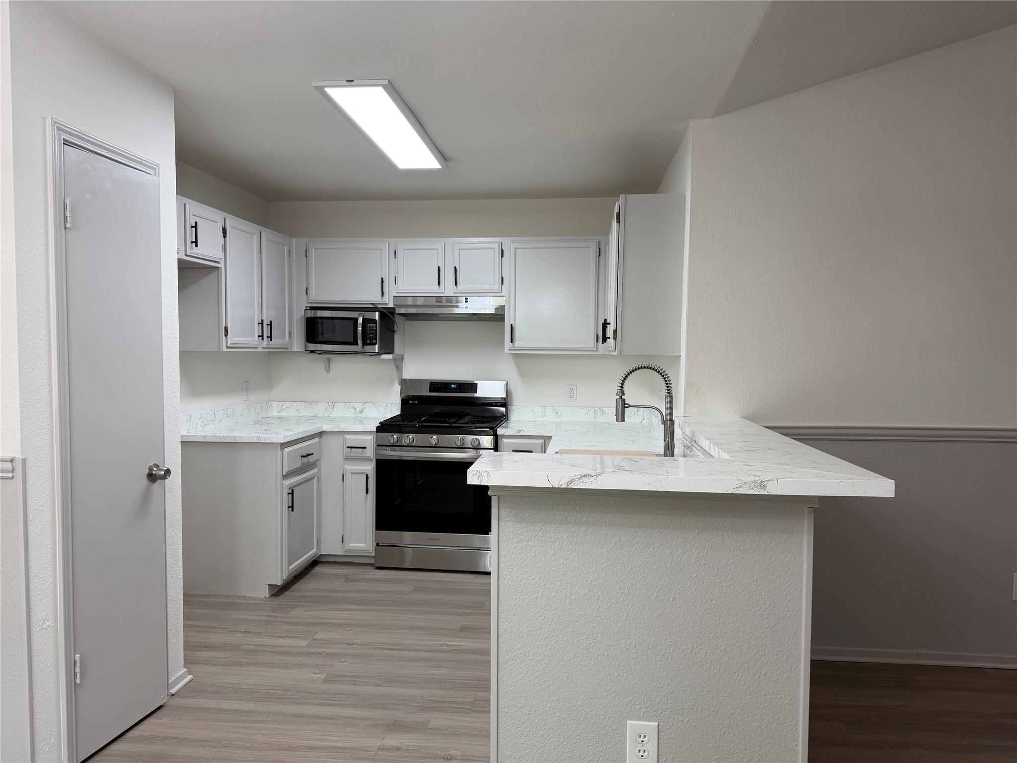13003 Widge DR, Austin, TX 78727 photo 5