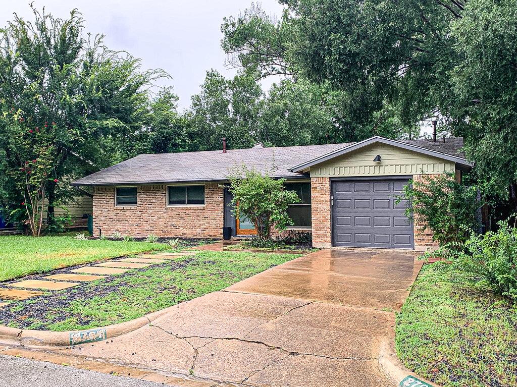 2704 Nottingham LN, Austin, TX 78704 photo 2