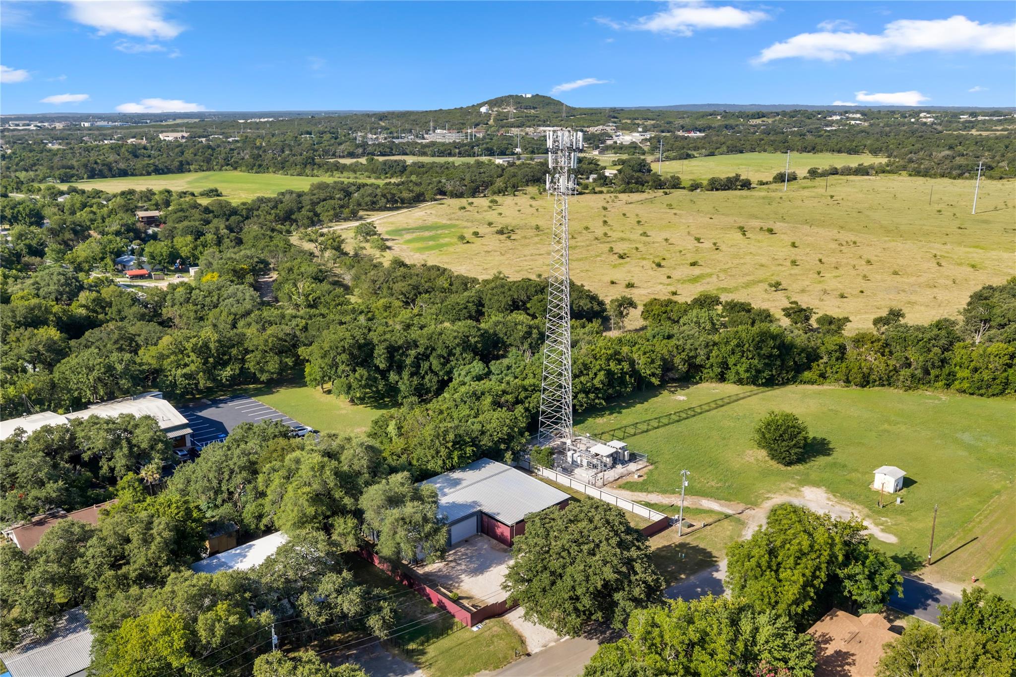 201 9th ST, Burnet, TX 78611 photo 4