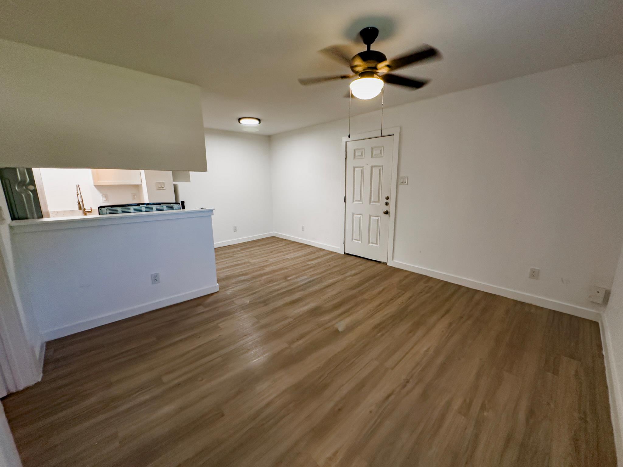 4500 Witham LN #201, Austin, TX 78745 photo 2