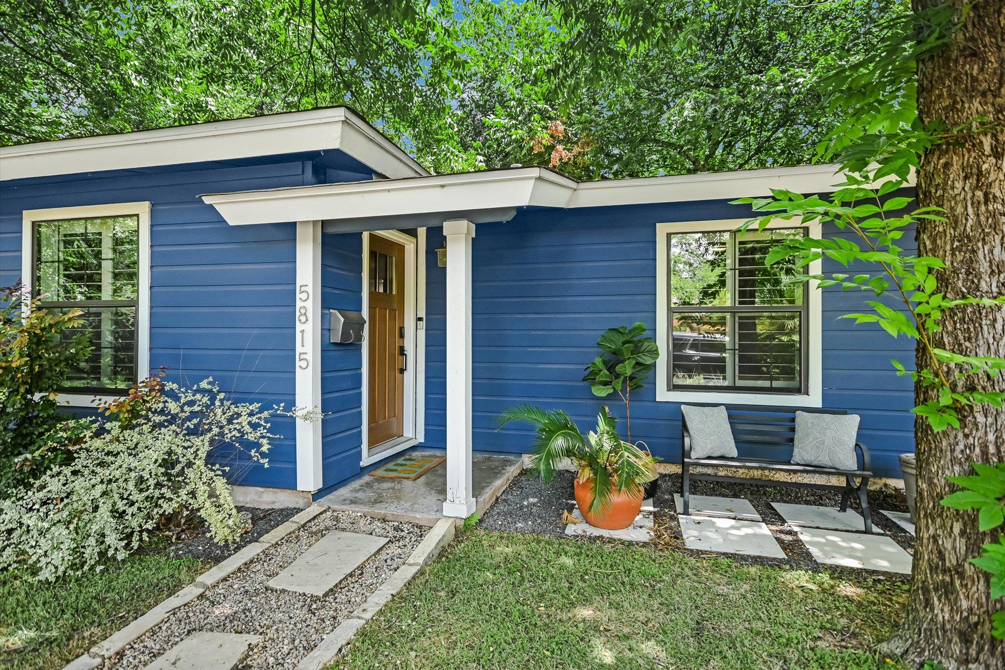 5815 Duval ST, Austin, TX 78752 photo 2