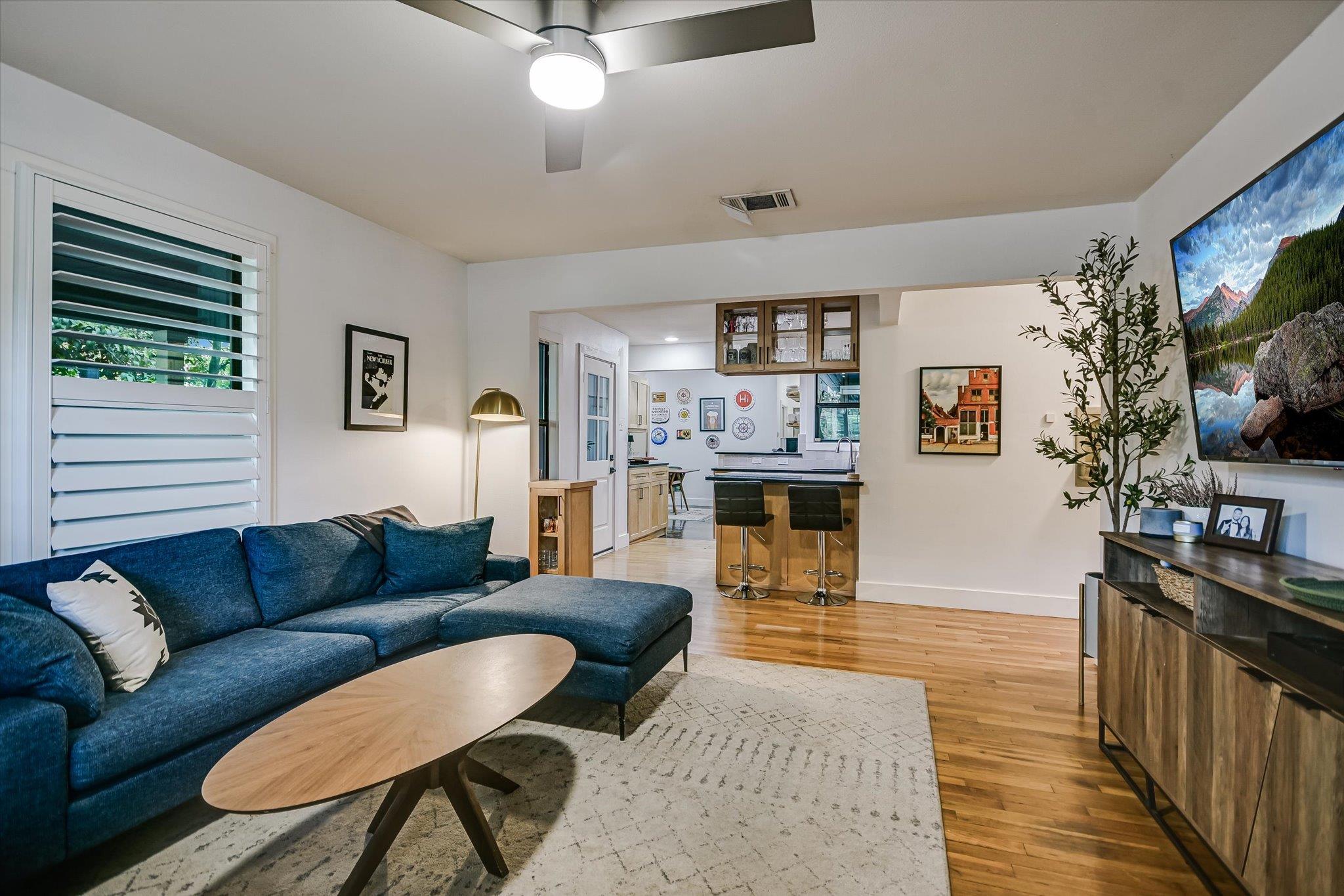 5815 Duval ST, Austin, TX 78752 photo 3