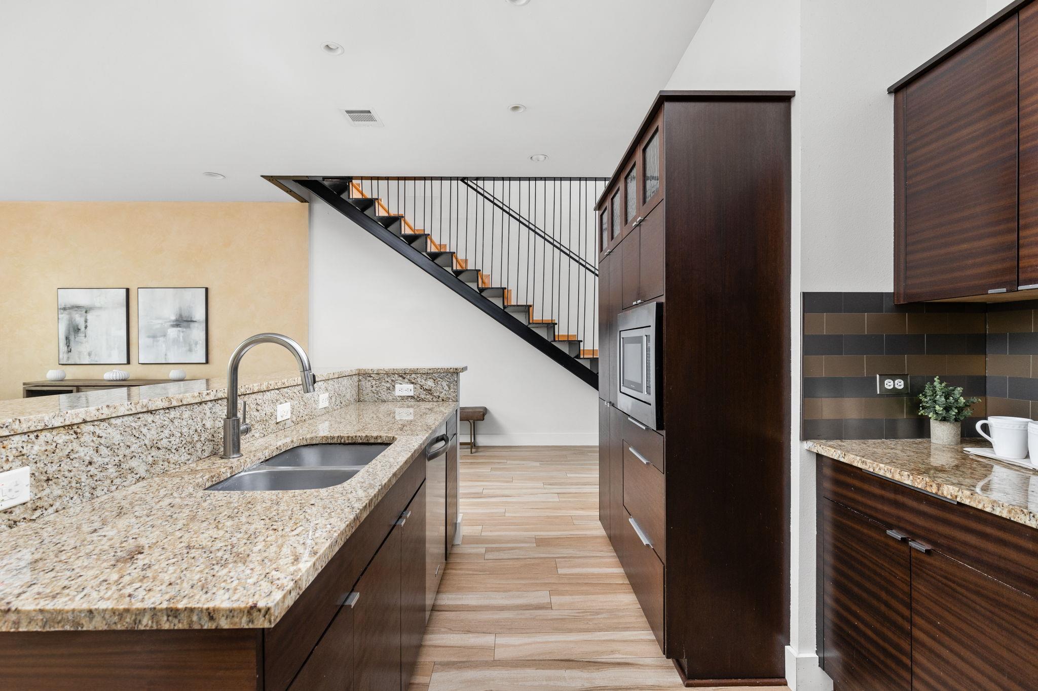 1907 30th ST, Austin, TX 78703 photo 3