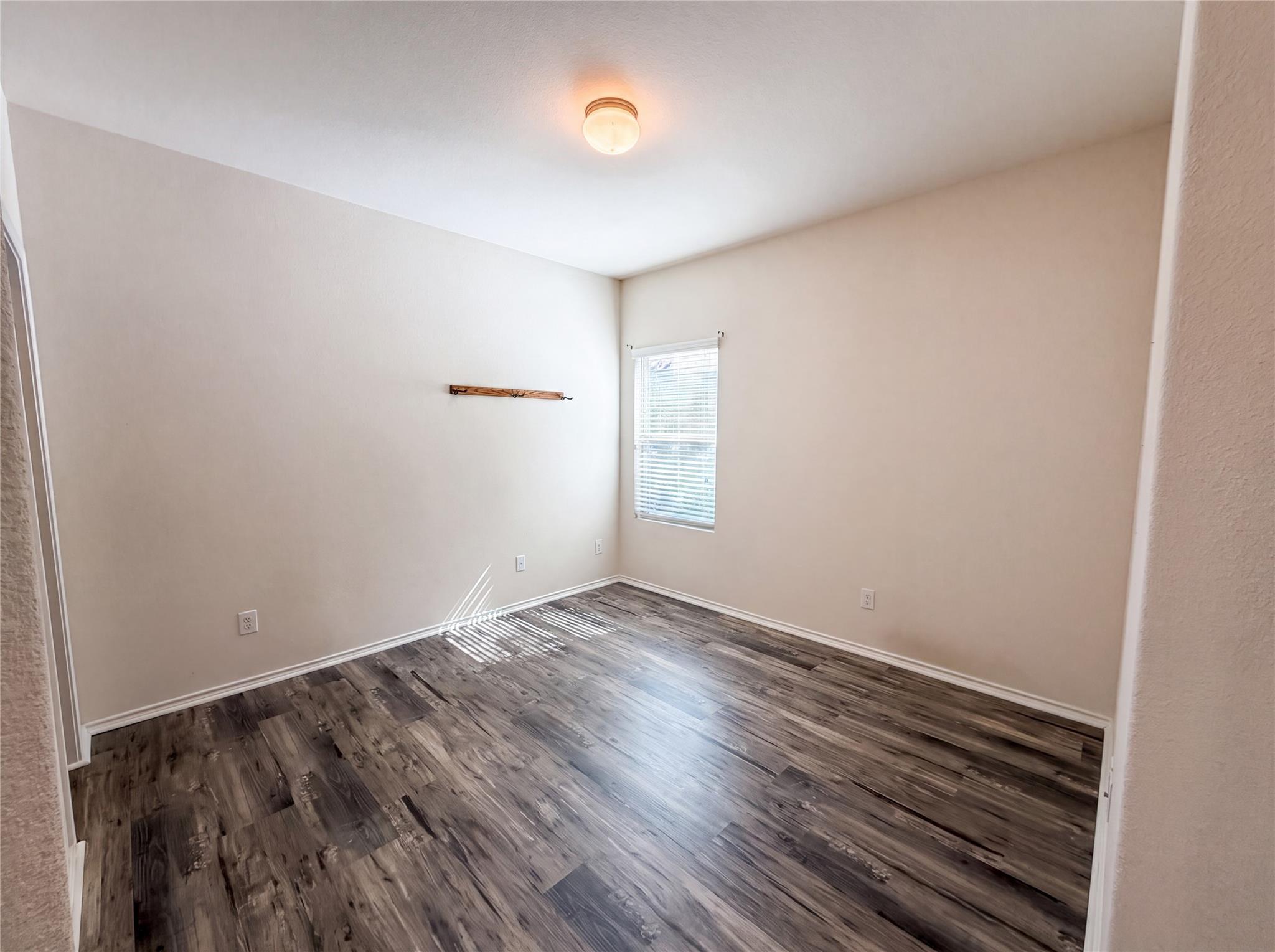 276 Circle WAY #26E, Jarrell, TX 76537 photo 4