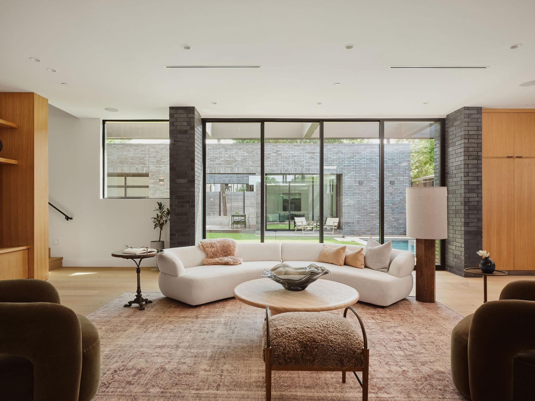 2013 Holland Ave, Austin, TX 78704 photo 4