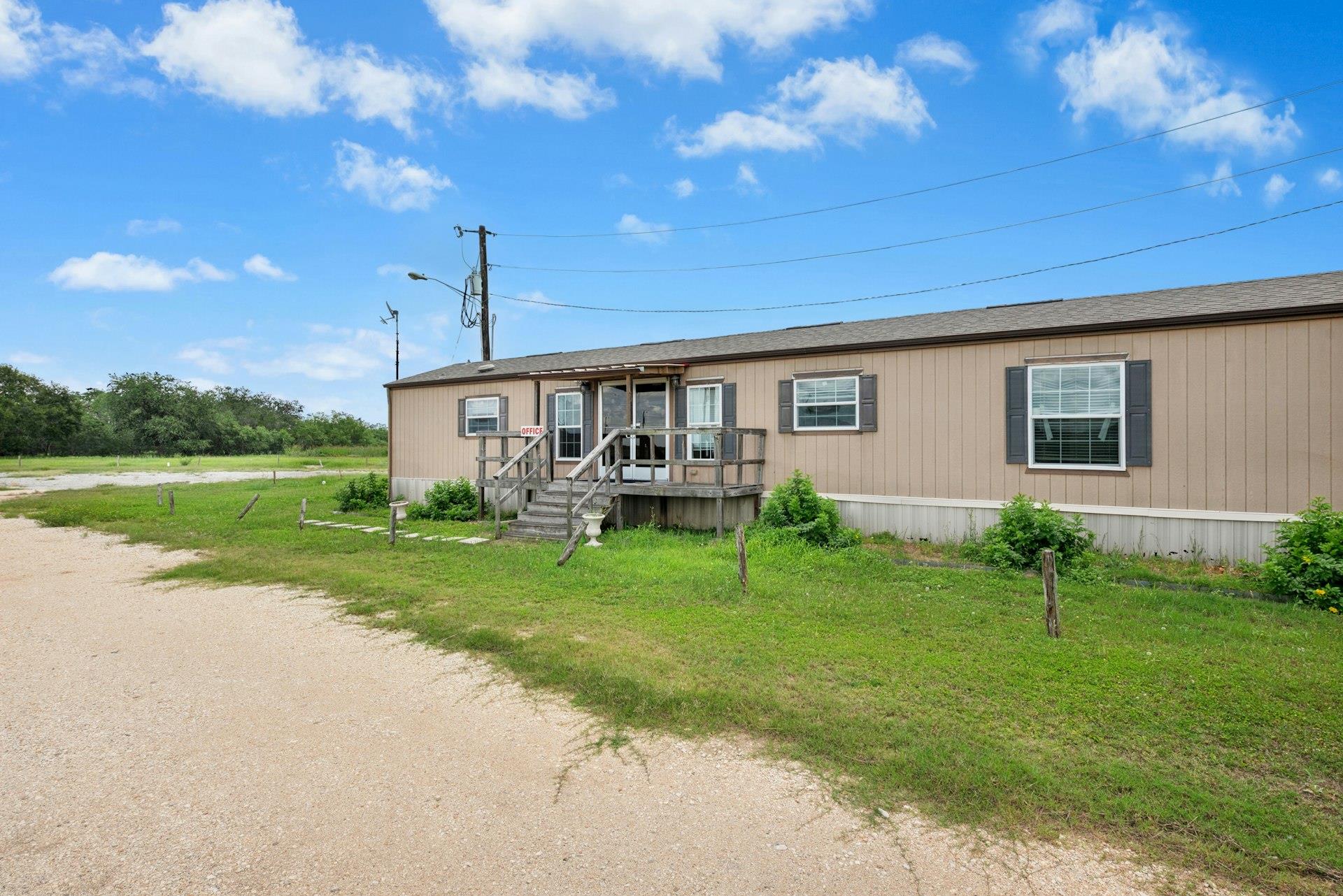 513 FM 766, Cuero, TX 77954 photo 3