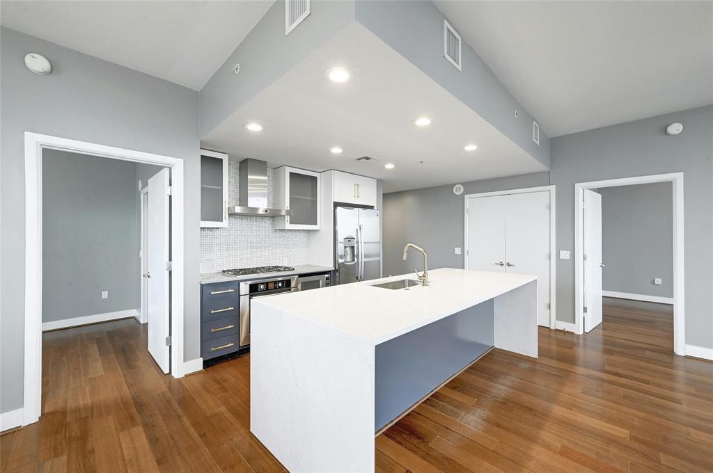 300 Bowie ST #2301, Austin, TX 78703 photo 3