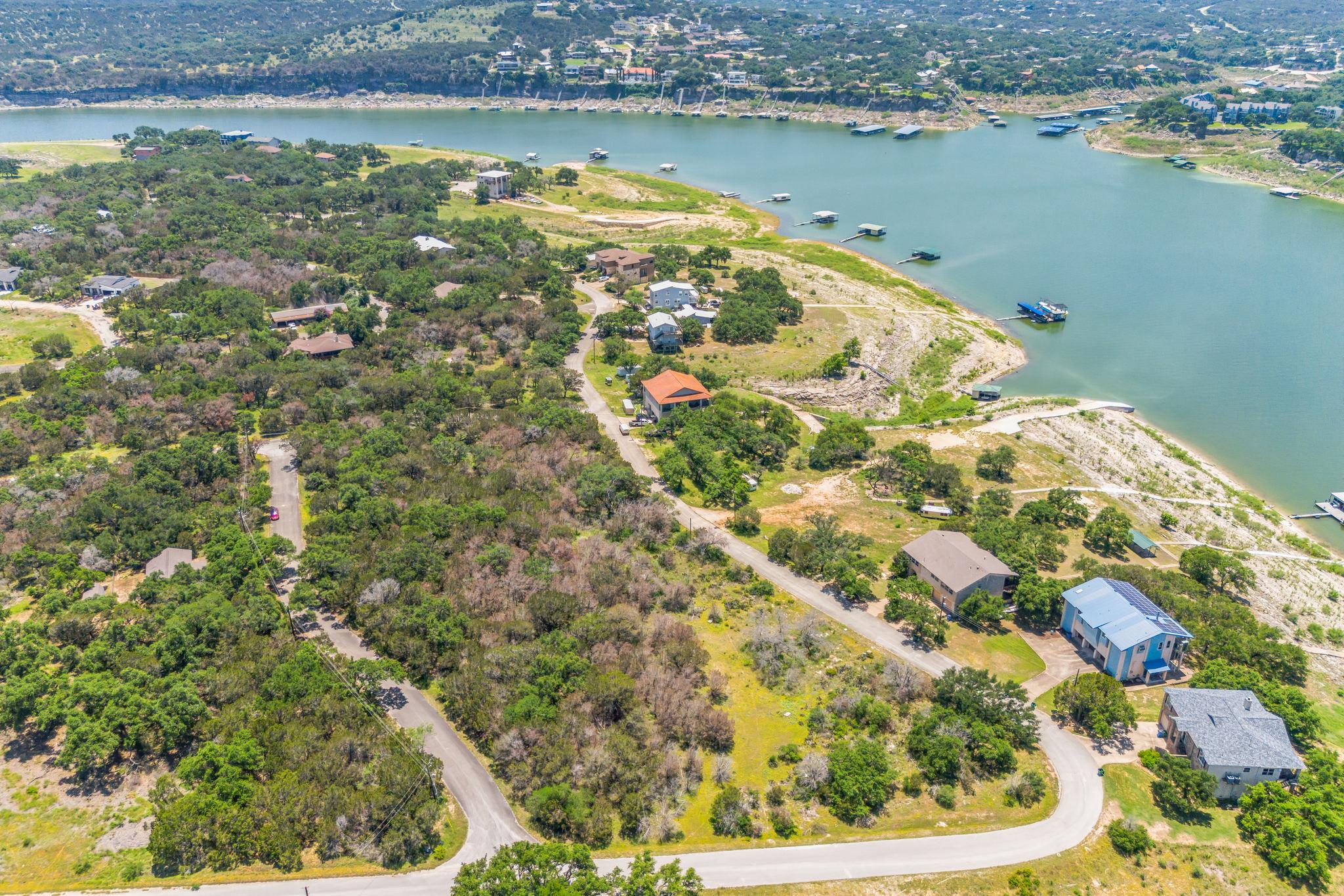 1604 Dove RD, Lago Vista, TX 78645 photo 3